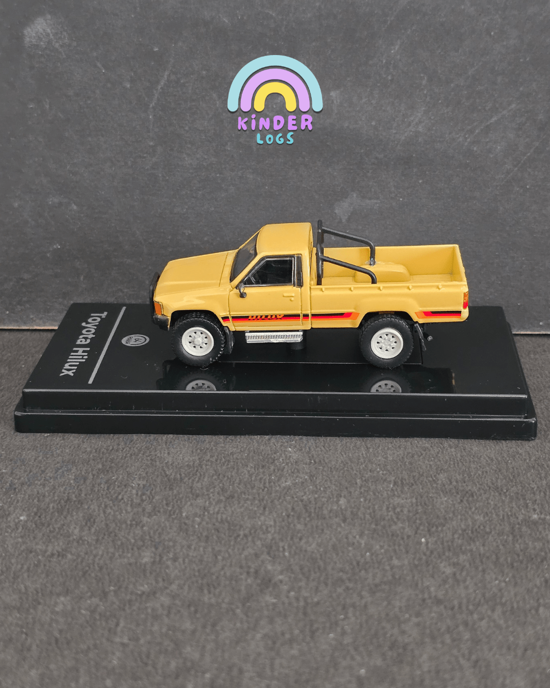 Para64 1984 Toyota Hilux Single Cab (Yellow) - Kinder Logs