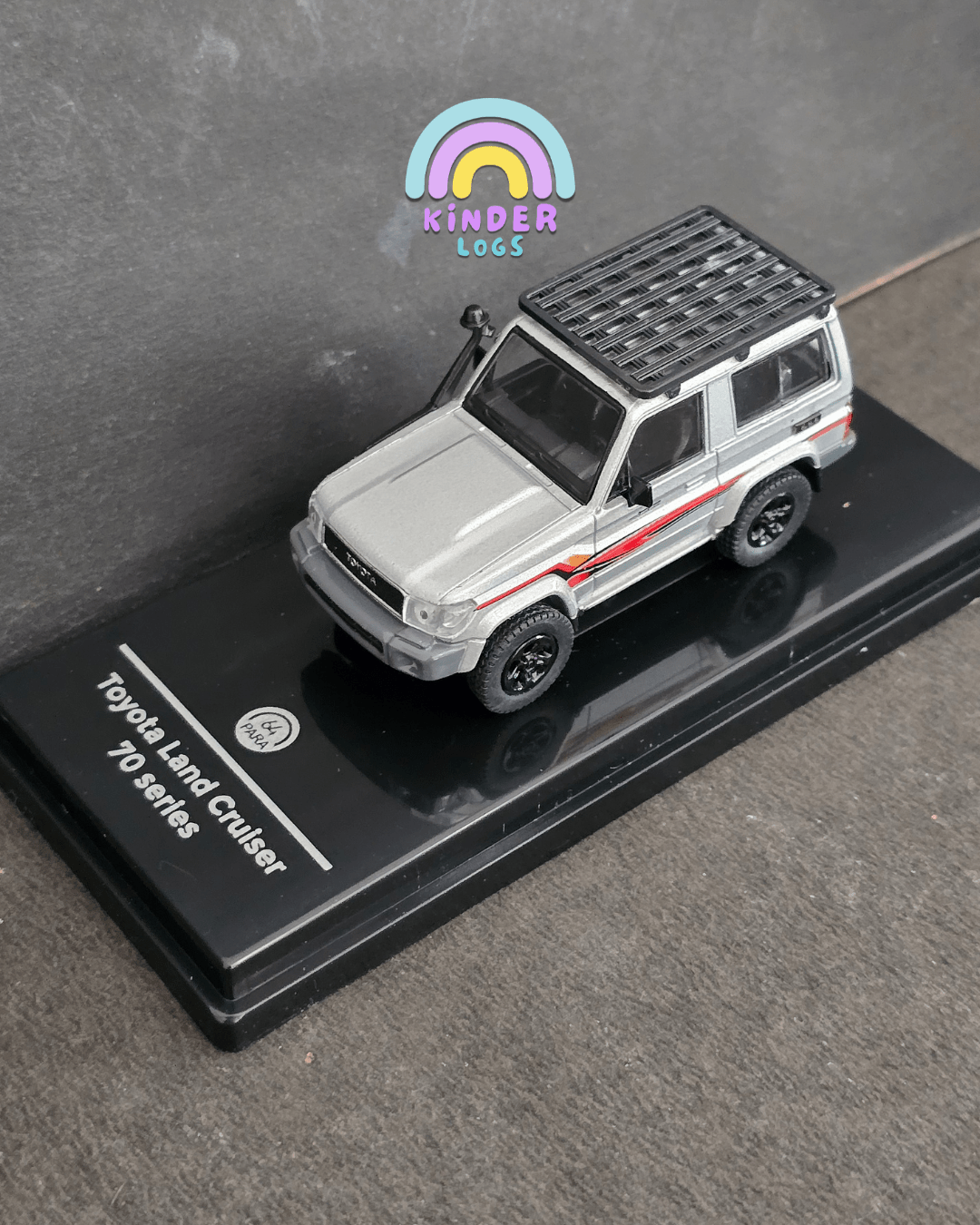 Para64 2014 Toyota Land Cruiser LC 71 (Silver) - Kinder Logs