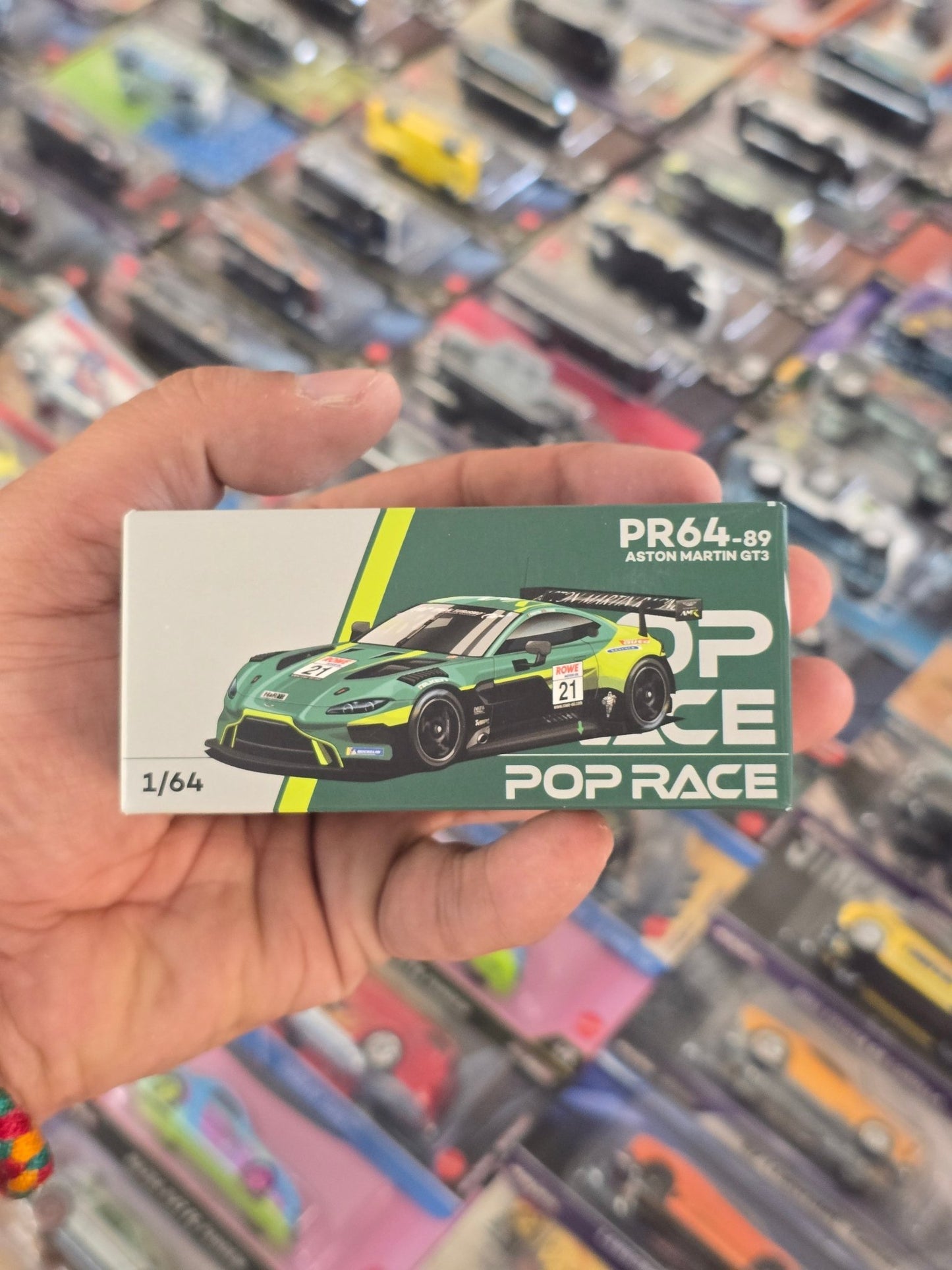 Pop Race Aston Martin GT3 (Open Box) - Kinder Logs