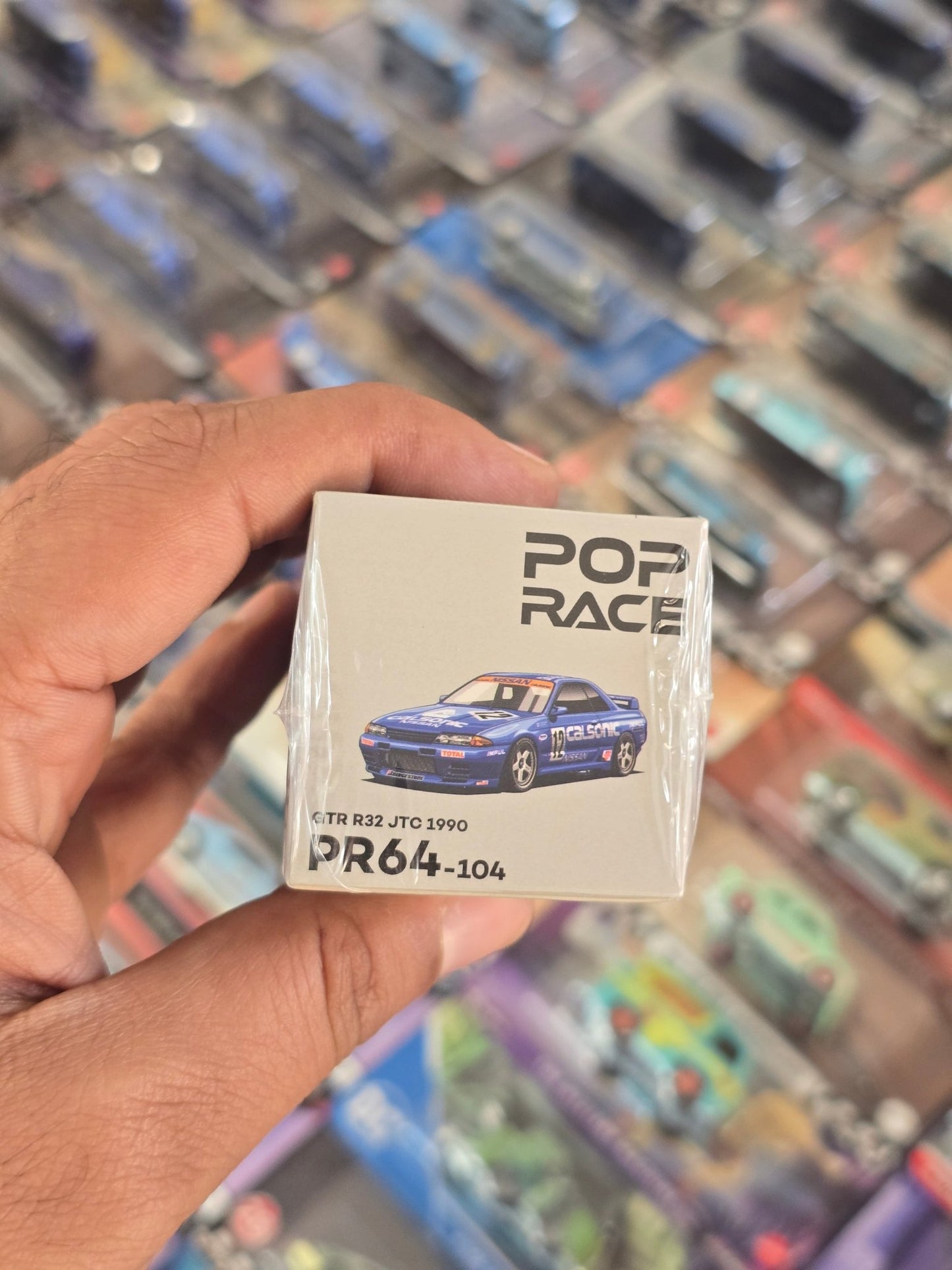 Pop Race Nissan Skyline GT - R R32 JTC 1990 - Sealed Box - Kinder Logs