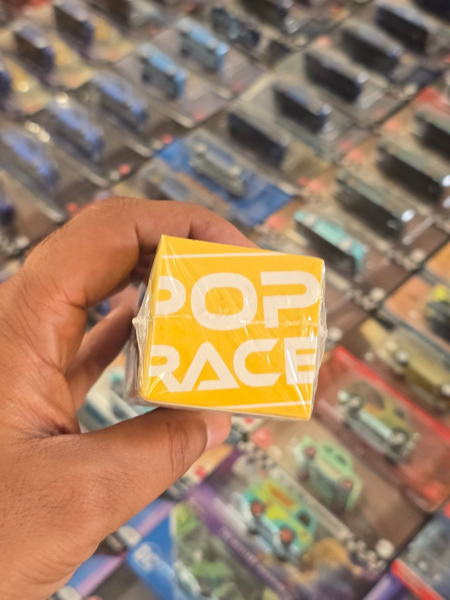 Pop Race Nissan Skyline GT - R R33 Nismo 400R (Yellow) - Sealed Box - Kinder Logs