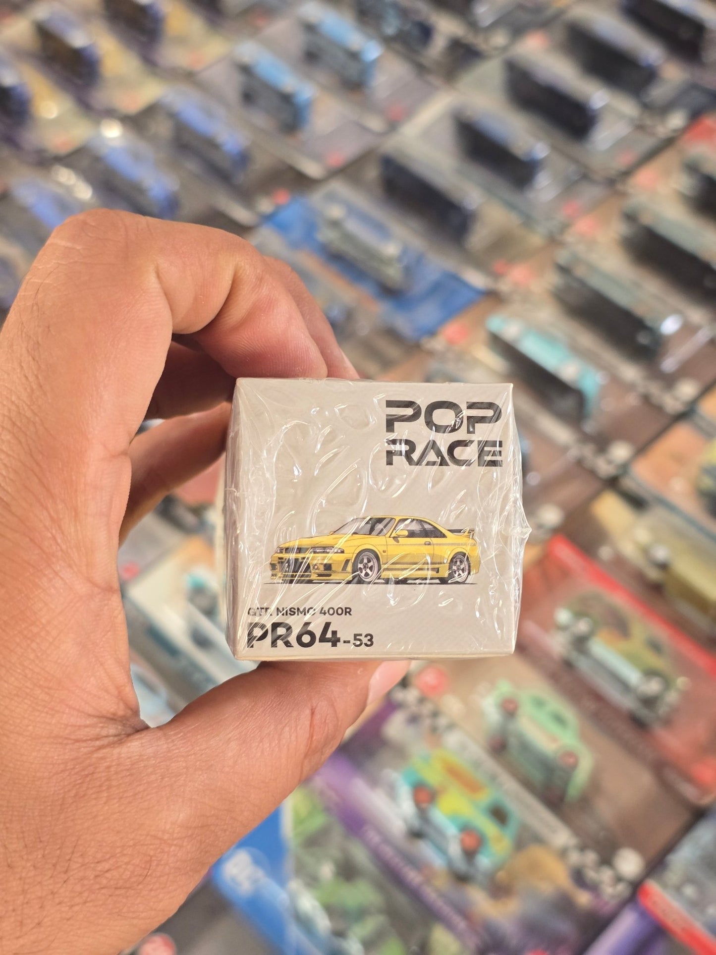 Pop Race Nissan Skyline GT - R R33 Nismo 400R (Yellow) - Sealed Box - Kinder Logs