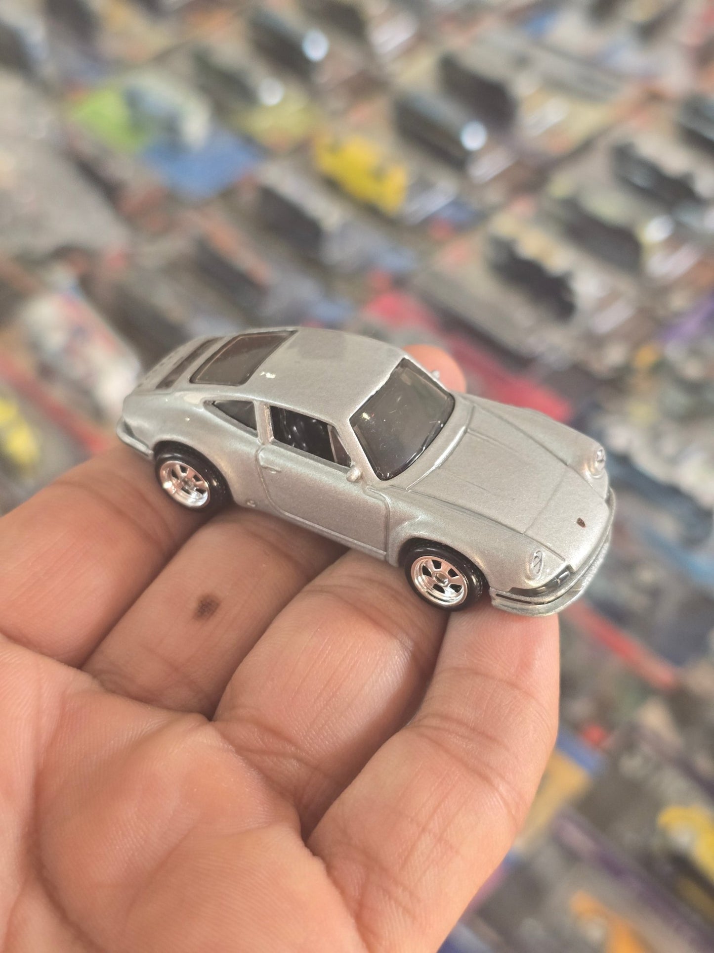 Premium Hot Wheels 1971 Porsche 911 - Top Gun Maverick (Uncarded) - Kinder Logs