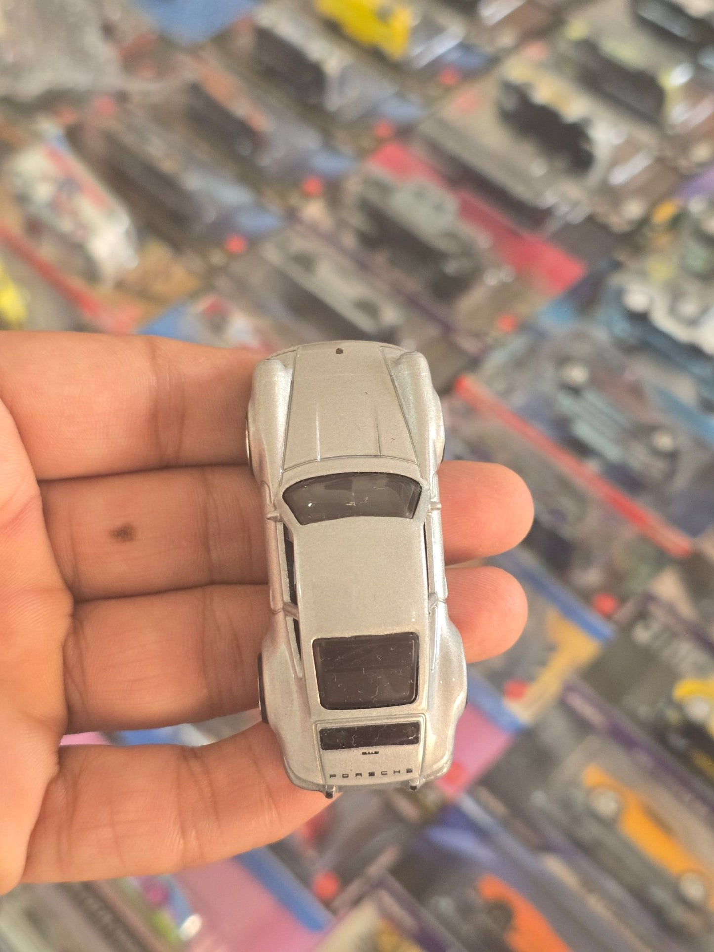 Premium Hot Wheels 1971 Porsche 911 - Top Gun Maverick (Uncarded) - Kinder Logs