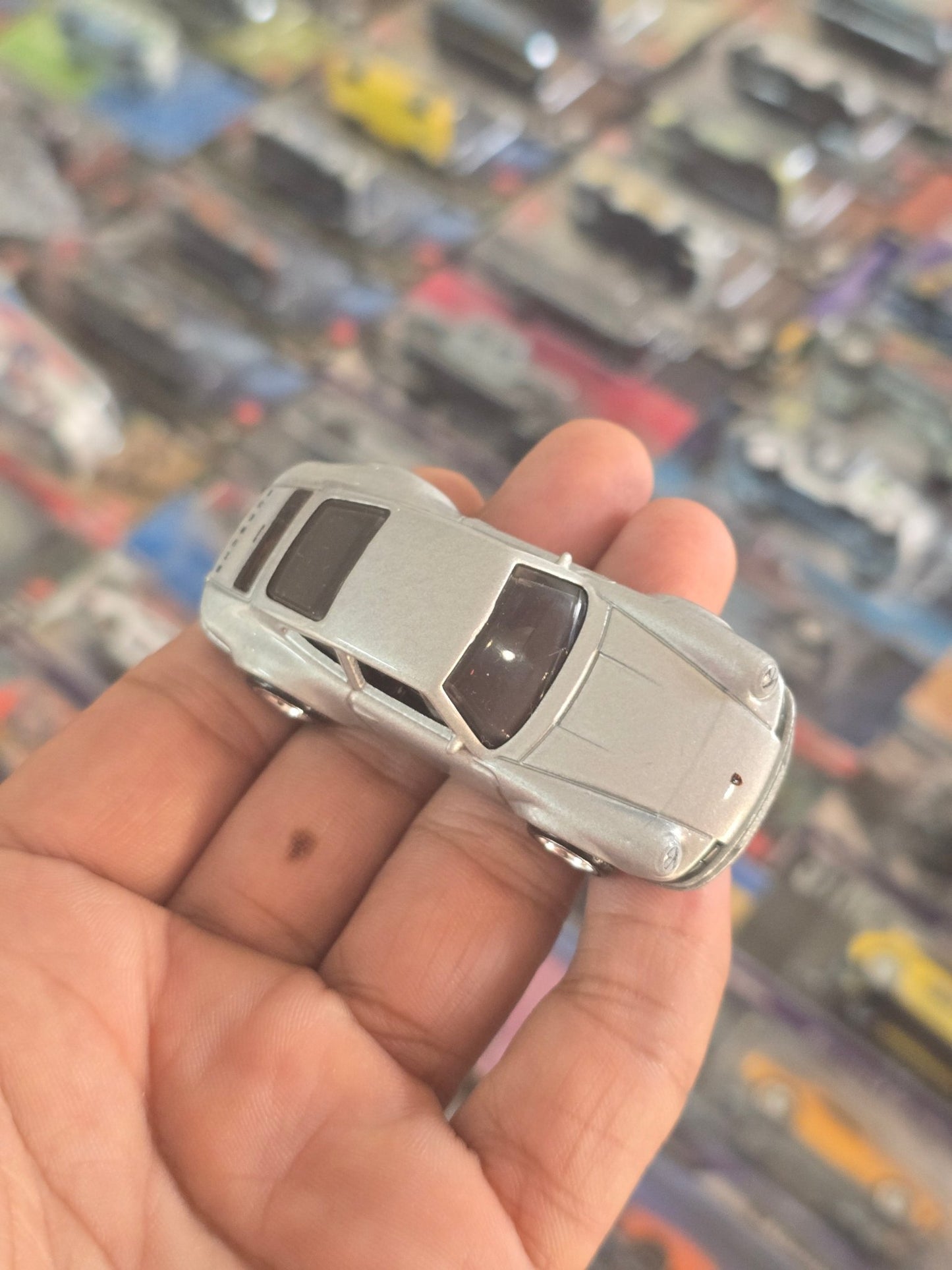 Premium Hot Wheels 1971 Porsche 911 - Top Gun Maverick (Uncarded) - Kinder Logs