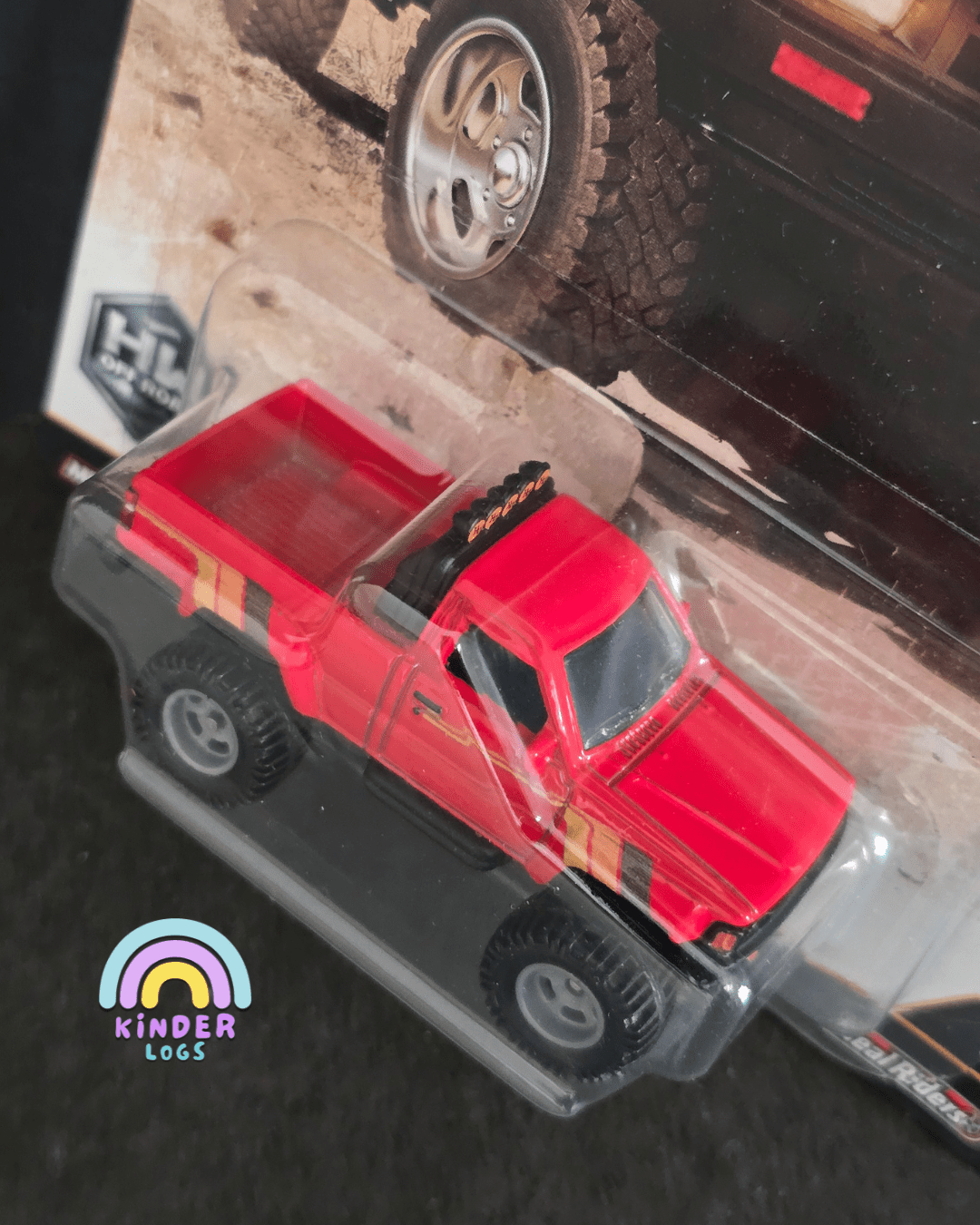 Premium Hot Wheels 1987 Toyota Pickup Truck - HW Off Road (Imported) - Kinder Logs