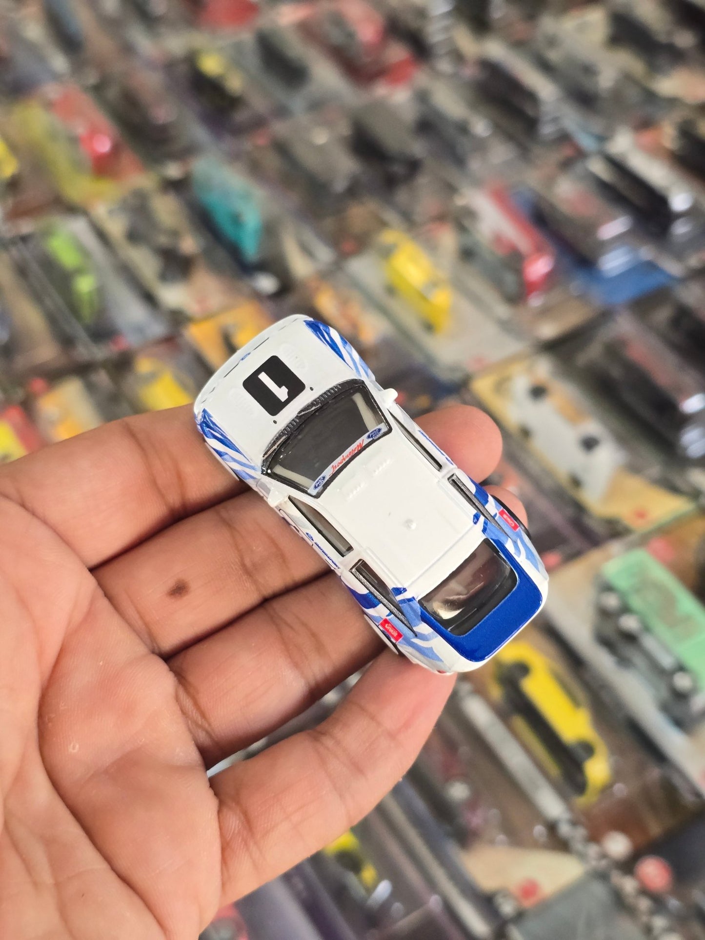 Premium Hot Wheels 1993 Ford Escort RS Cosworth - White (Uncarded) - Kinder Logs
