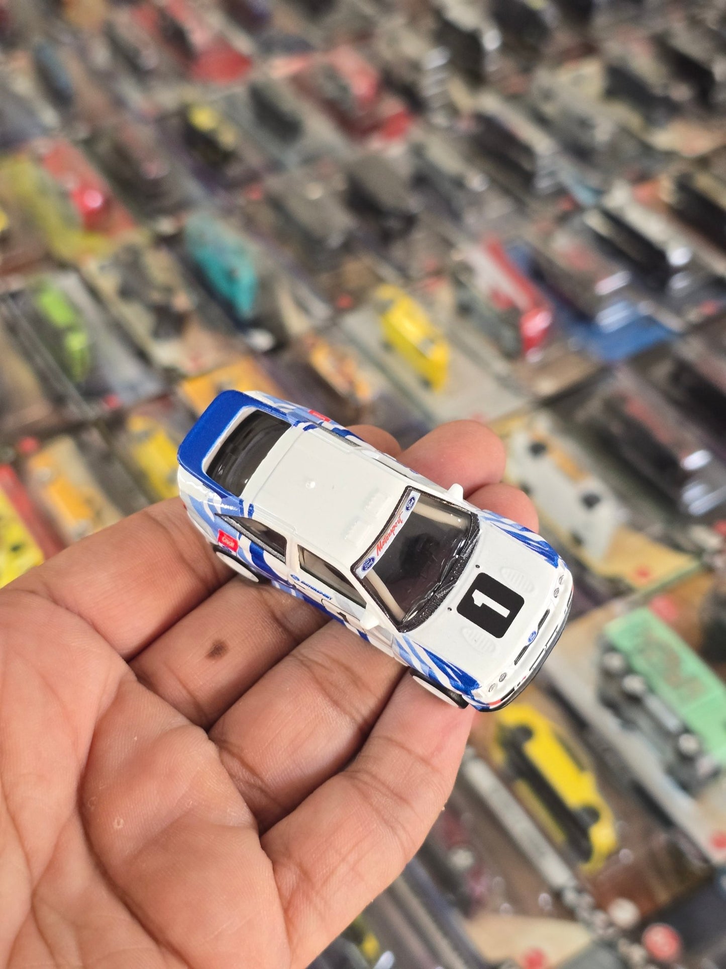 Premium Hot Wheels 1993 Ford Escort RS Cosworth - White (Uncarded) - Kinder Logs