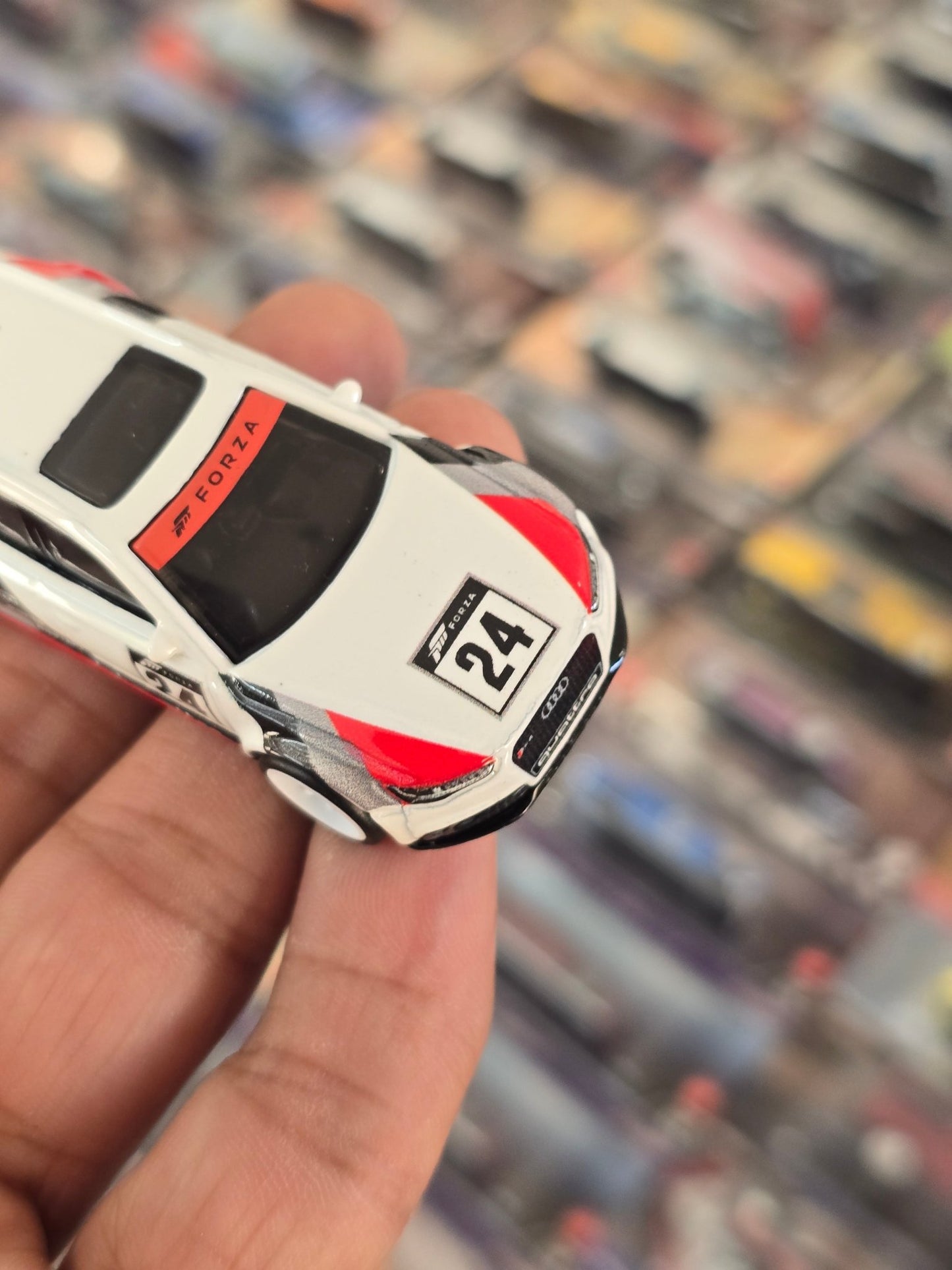 Premium Hot Wheels 2017 Audi RS6 Avant - Forza (Uncarded) - Kinder Logs