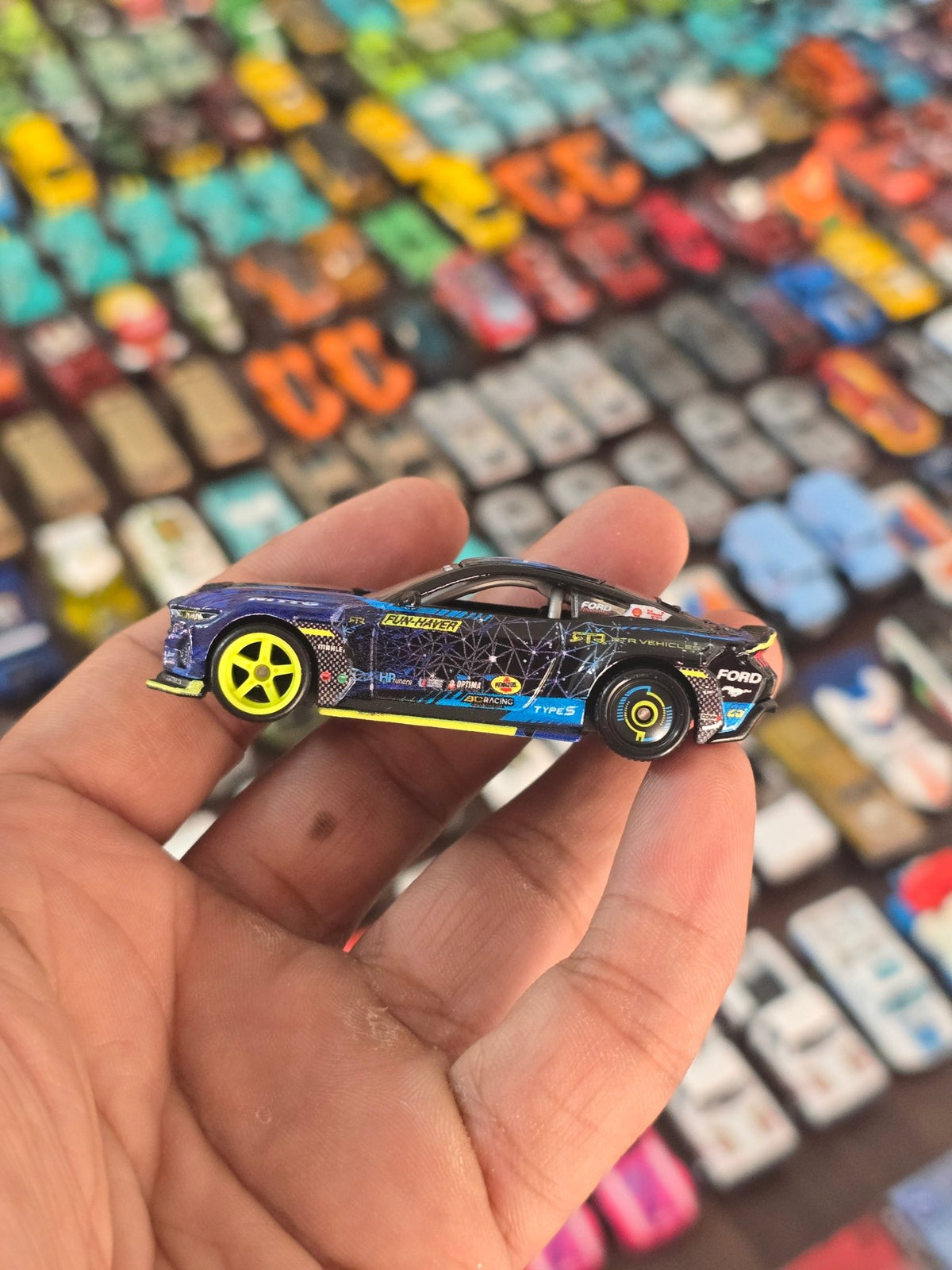 Premium Hot Wheels 2024 Ford Mustang RTR (Uncarded - New) - Kinder Logs