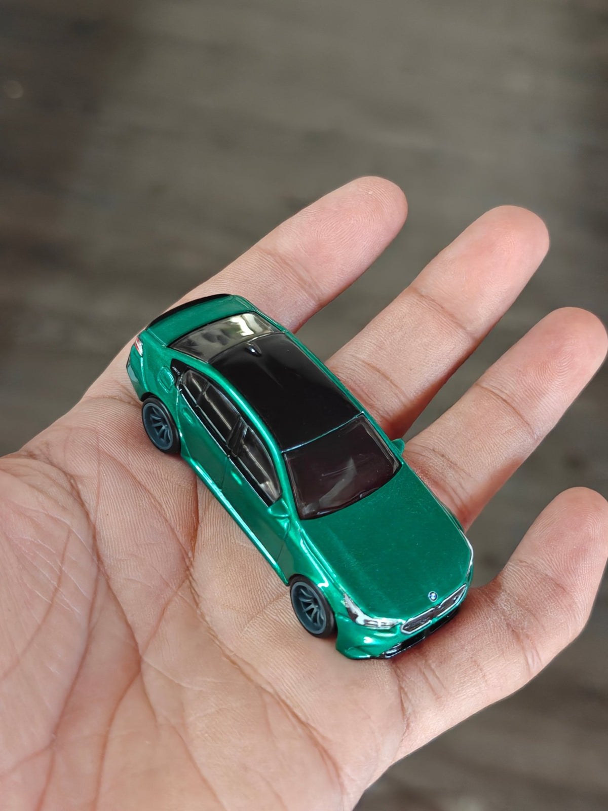 Premium Hot Wheels 2025 BMW M5 - Deutschland Design (Uncarded - New) - Kinder Logs