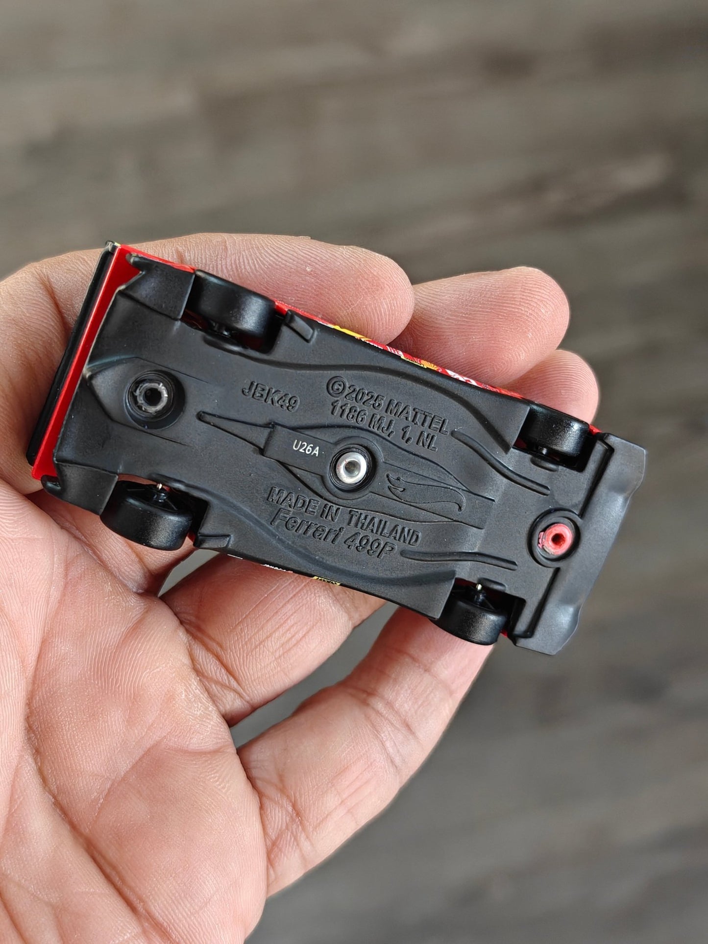 Premium Hot Wheels 499p - Red (Uncarded - New) - Kinder Logs