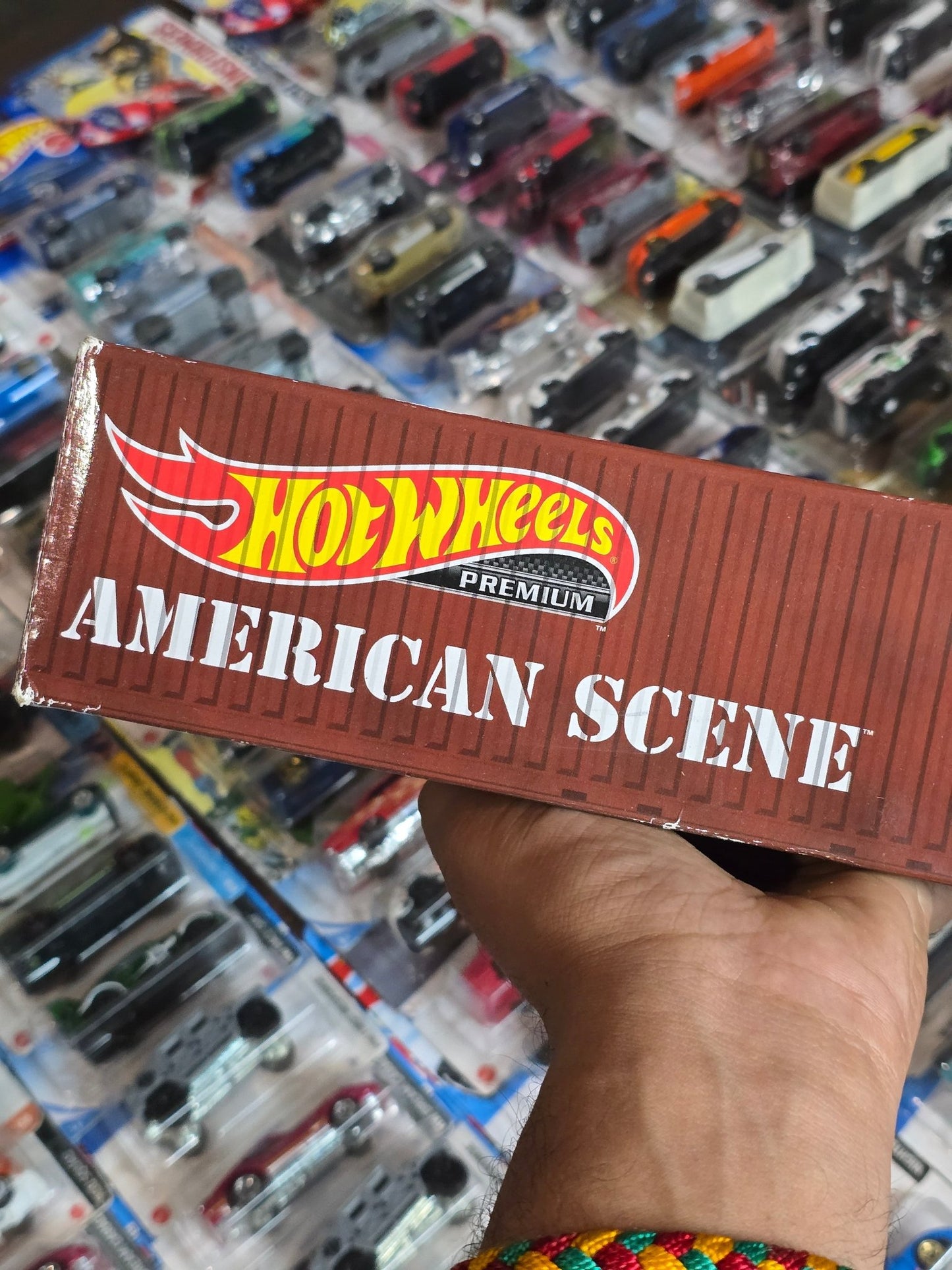 Premium Hot Wheels American Scene Container (5 Cars Pack) - Kinder Logs
