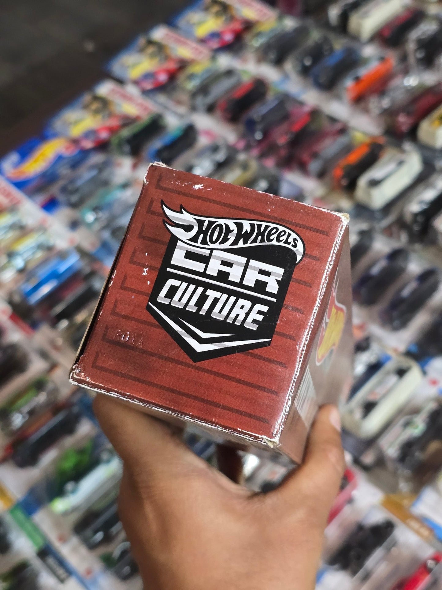 Premium Hot Wheels American Scene Container (5 Cars Pack) - Kinder Logs