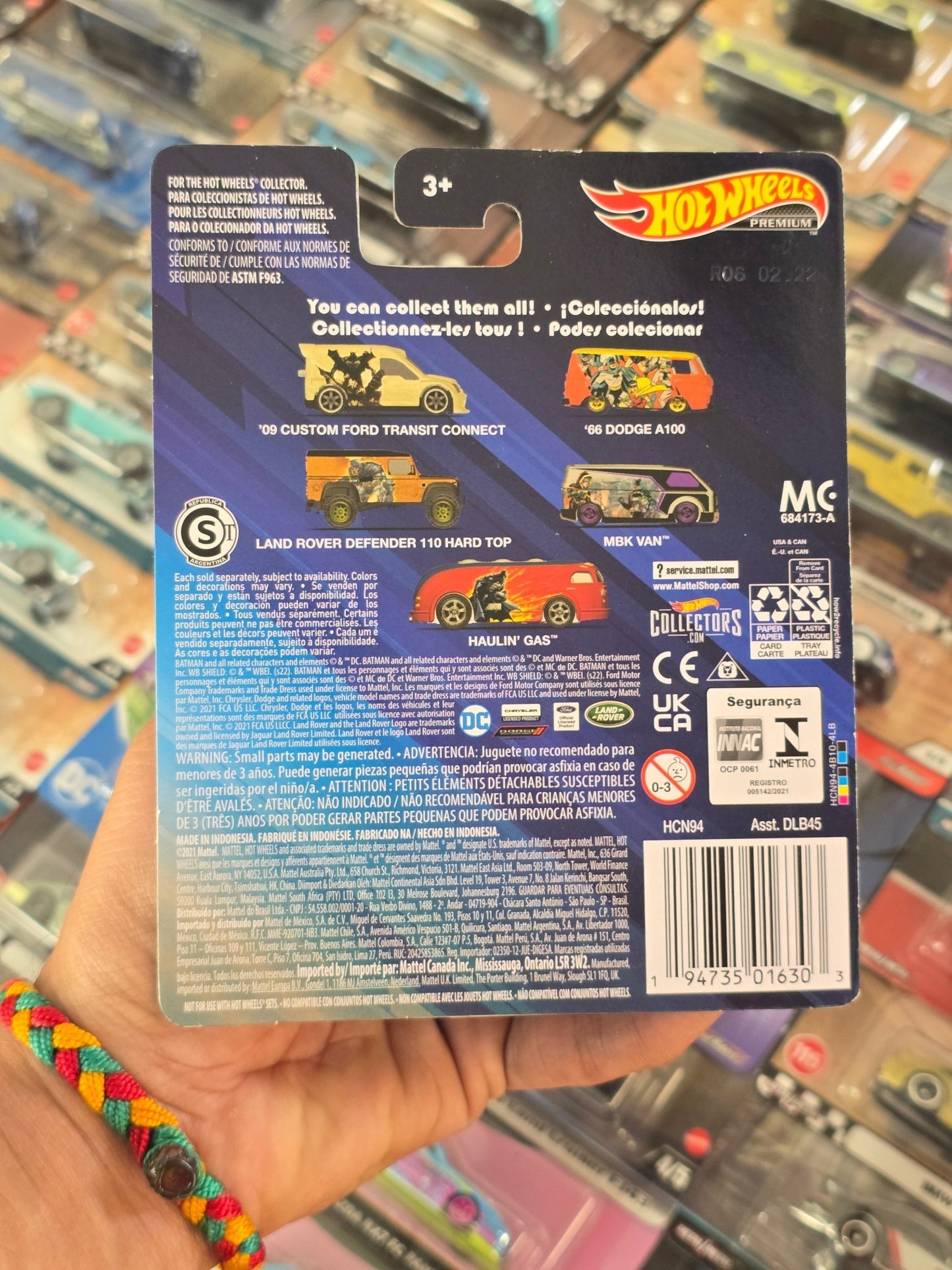 Premium Hot Wheels DC Batman Haulin' Gas (Imported) - Kinder Logs
