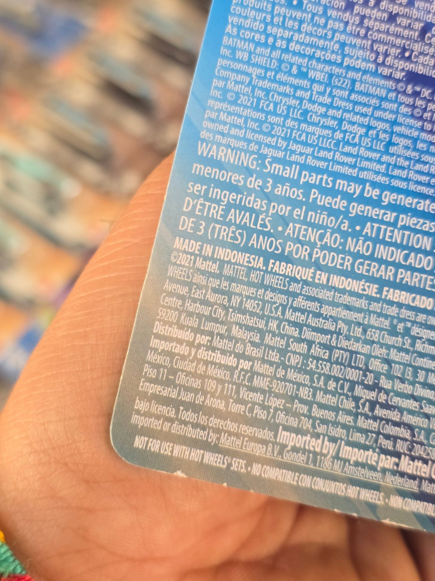 Premium Hot Wheels DC Batman & Robin Land Rover Defender 110 Hard Top - Kinder Logs