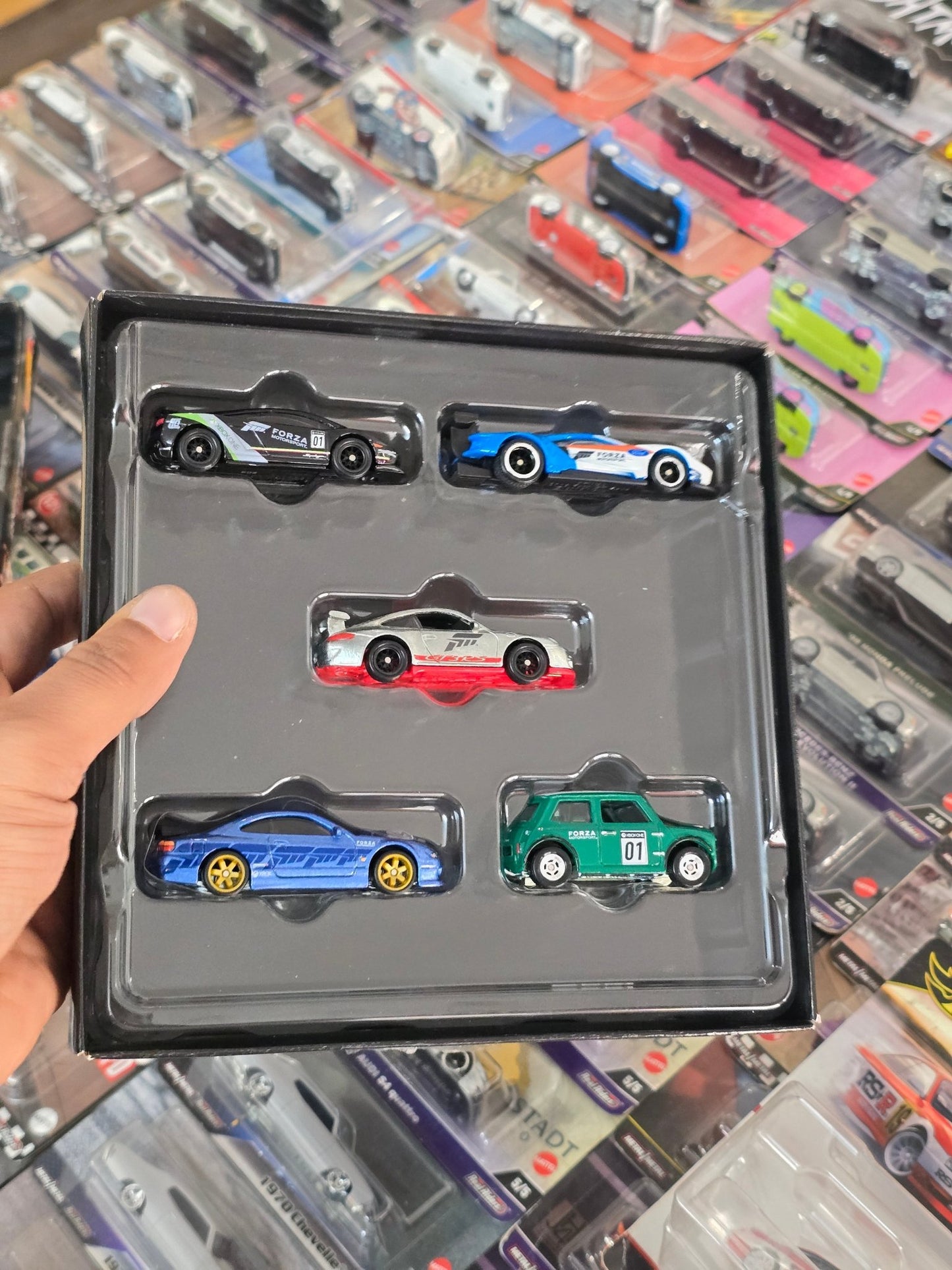 Premium Hot Wheels Forza Motorsport 5 - Car Pack (Imported) - Kinder Logs