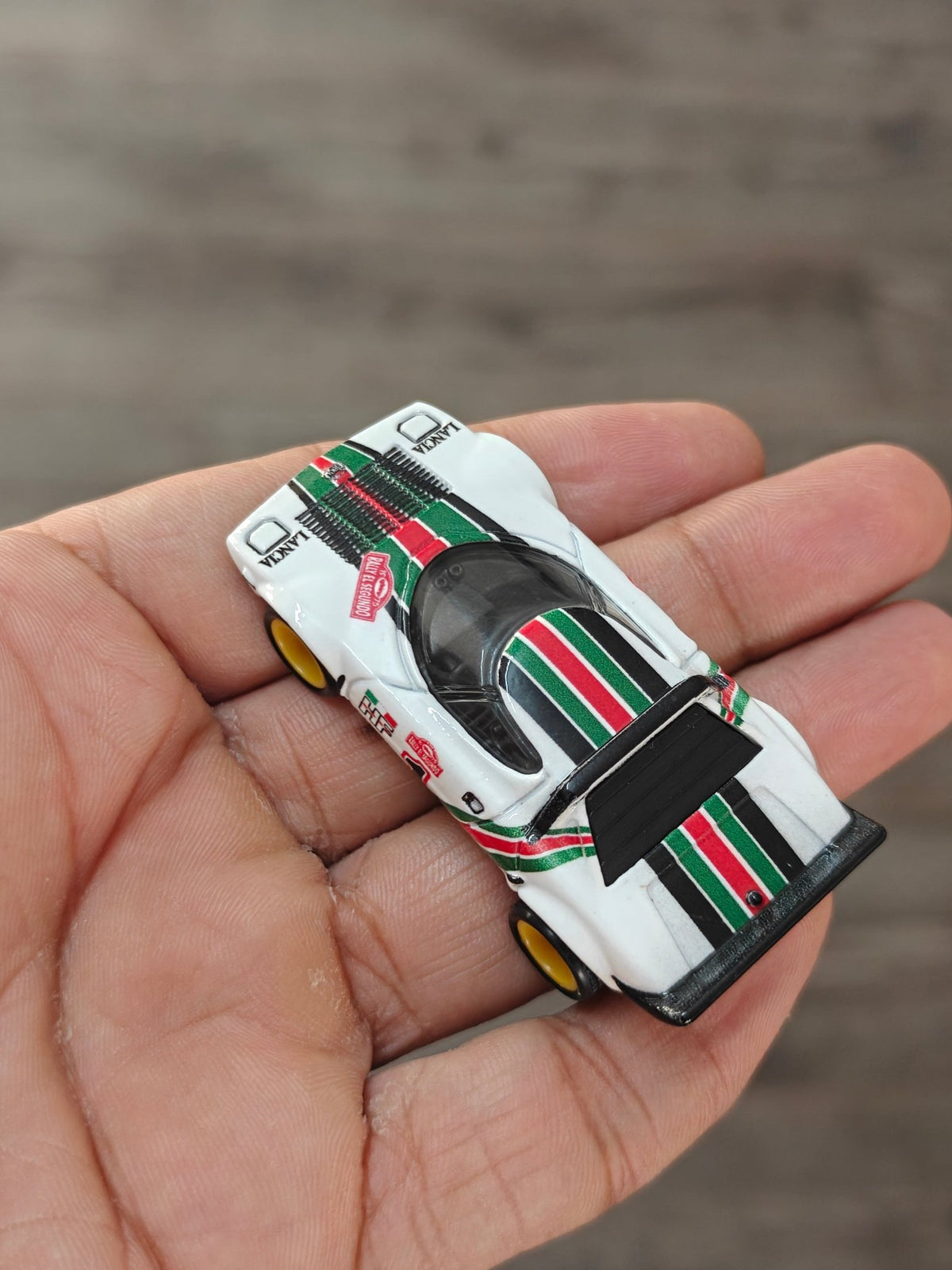 Premium Hot Wheels Lancia Stratos (Uncarded) - Kinder Logs