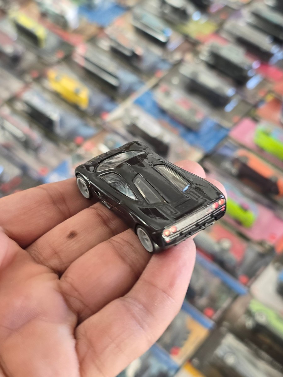 Premium Hot Wheels McLaren F1 - Jay Leno (Uncarded) - Kinder Logs