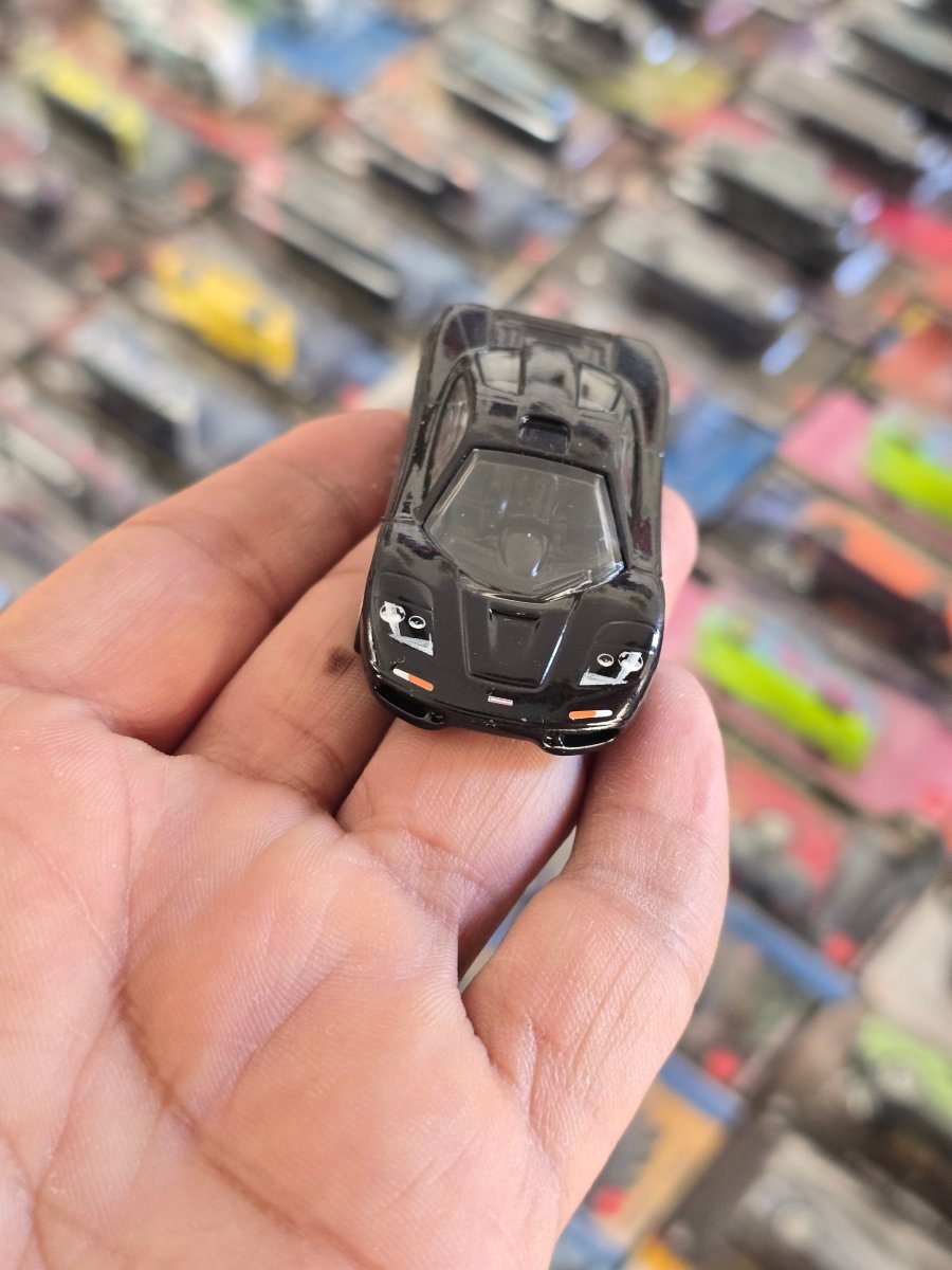Premium Hot Wheels McLaren F1 - Jay Leno (Uncarded) - Kinder Logs
