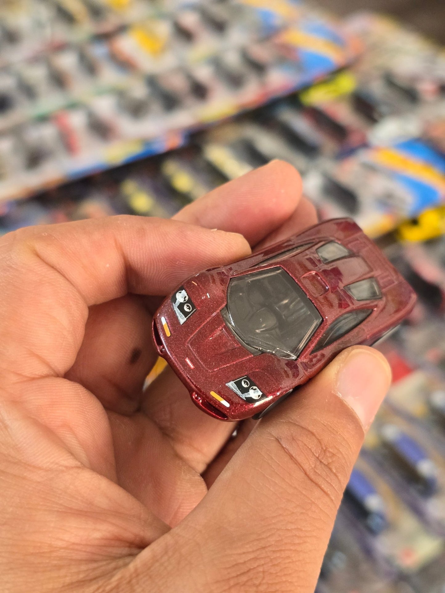 Premium Hot Wheels McLaren F1 (Uncarded) - Kinder Logs