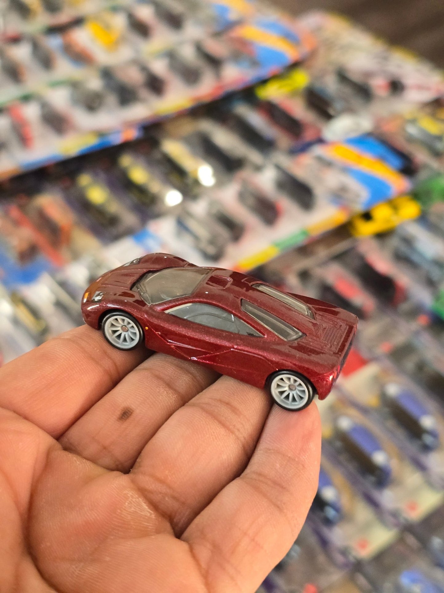 Premium Hot Wheels McLaren F1 (Uncarded) - Kinder Logs