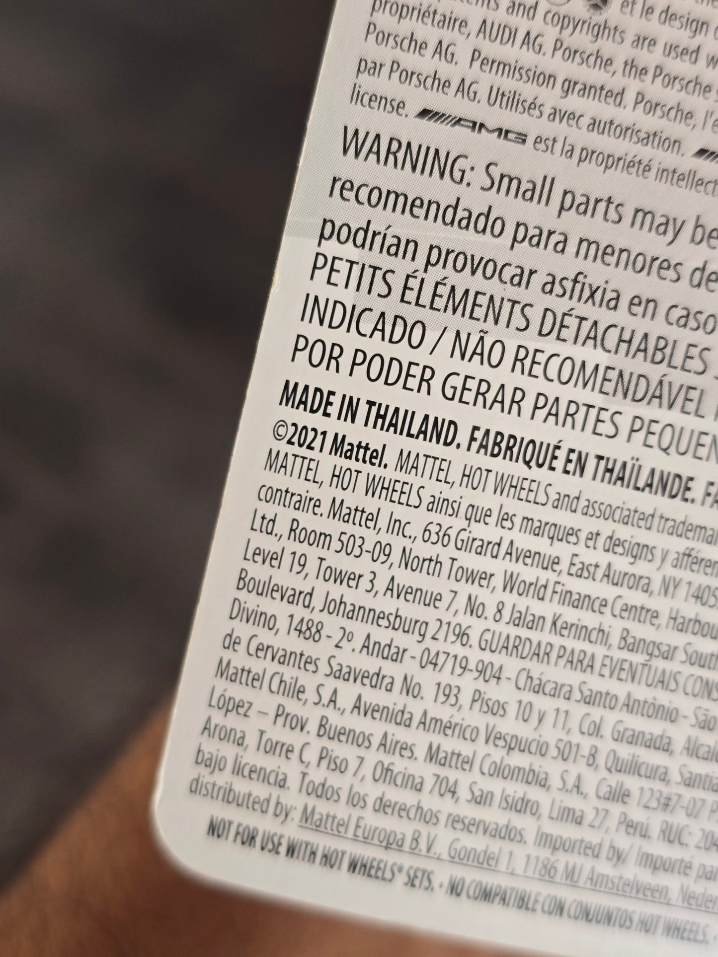 Premium Hot Wheels Mercedes - Benz Sprinter - Green (Deutschland Design) - Kinder Logs