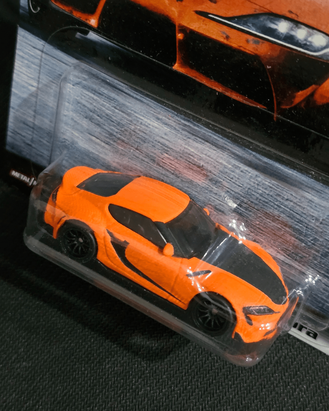 Premium Hot Wheels Toyota GR Supra - Fast & Furious (Fast Superstars) - Kinder Logs
