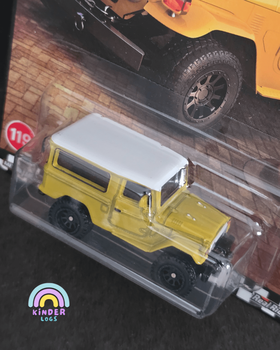 Premium Hot Wheels Toyota Land Cruiser FJ43 - Boulevard 119 - Kinder Logs