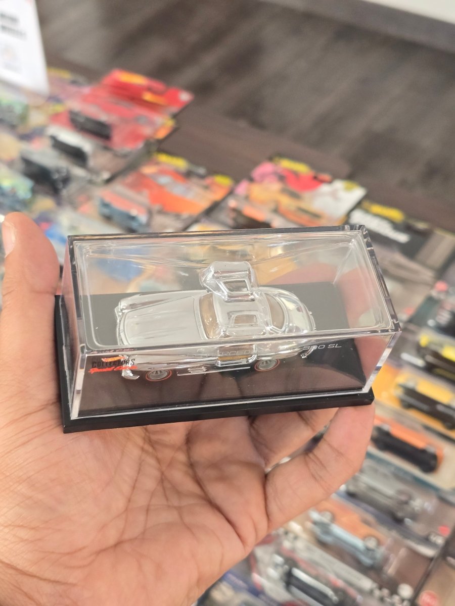 RLC Hot Wheels 1955 Mercedes - Benz 300 SL Special Edition (Silver Chrome) - Kinder Logs