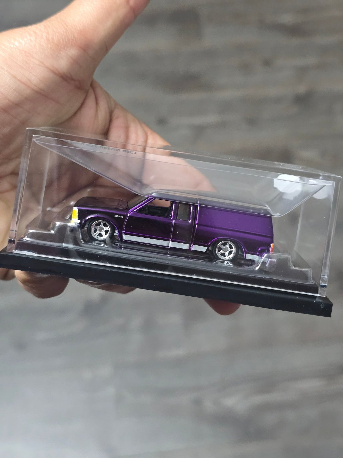 RLC Hot Wheels 1986 Nissan 720 King Cab (Spectraflame Dark Purple) - Kinder Logs