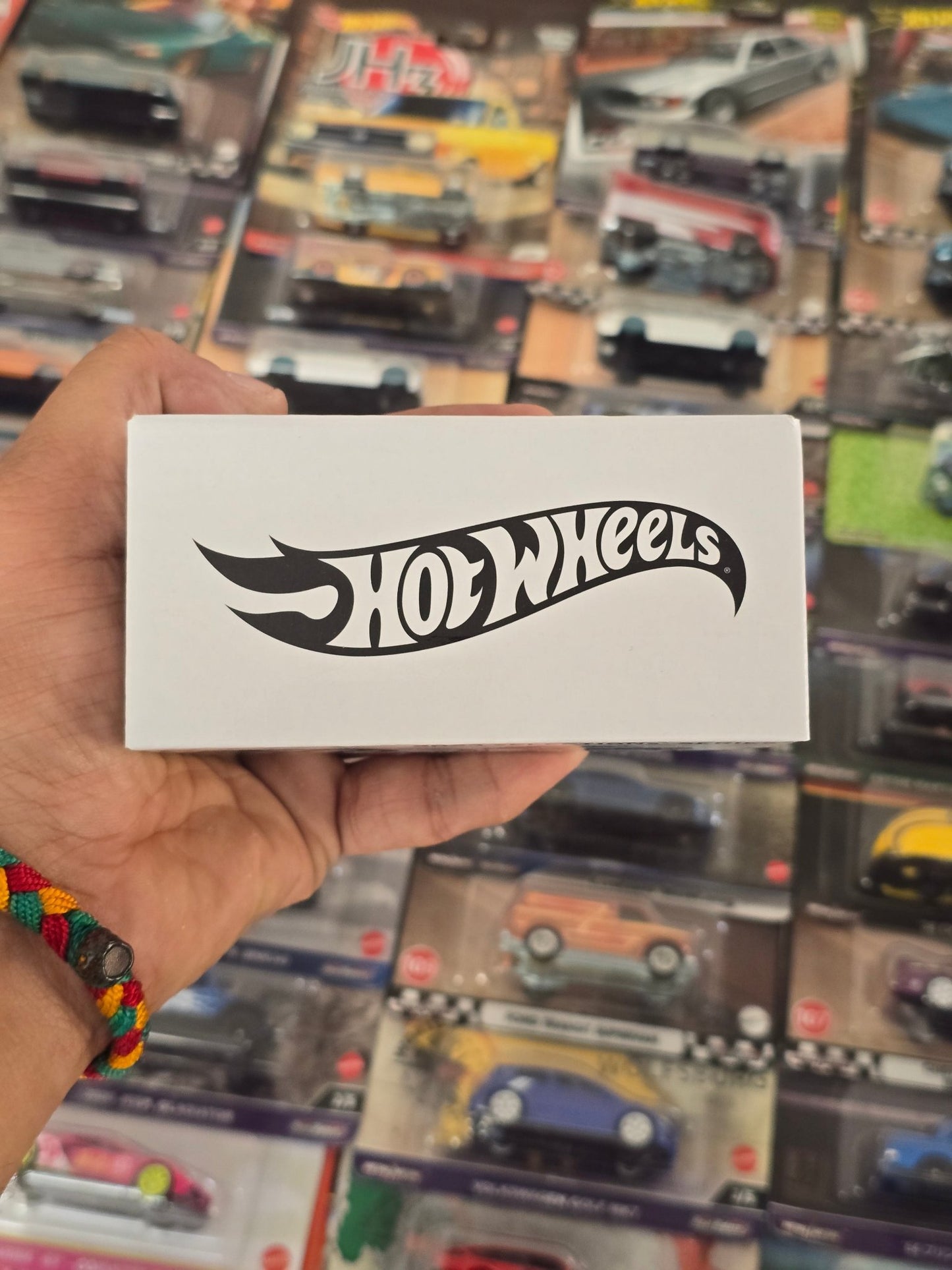 RLC Hot Wheels Volkswagen Kawa - Bug - A (Pink - White) - Kinder Logs