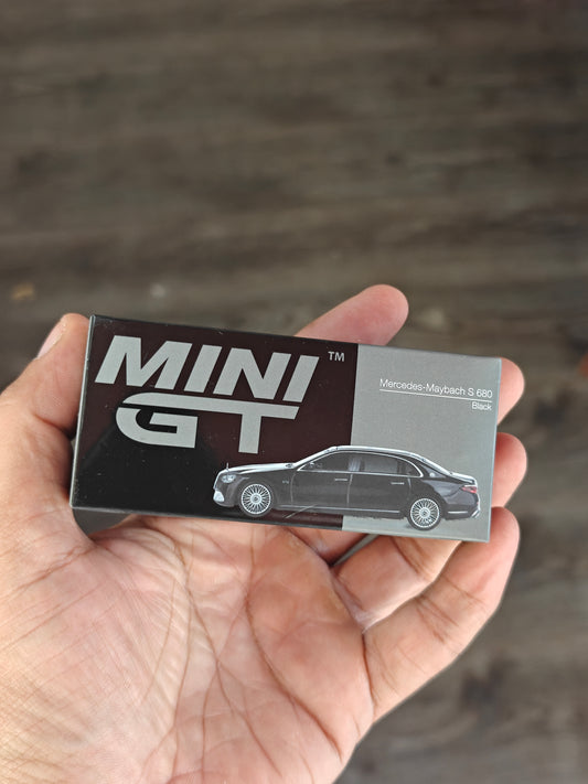Mini GT Mercedes-Maybach S680 - Black (Open Box)
