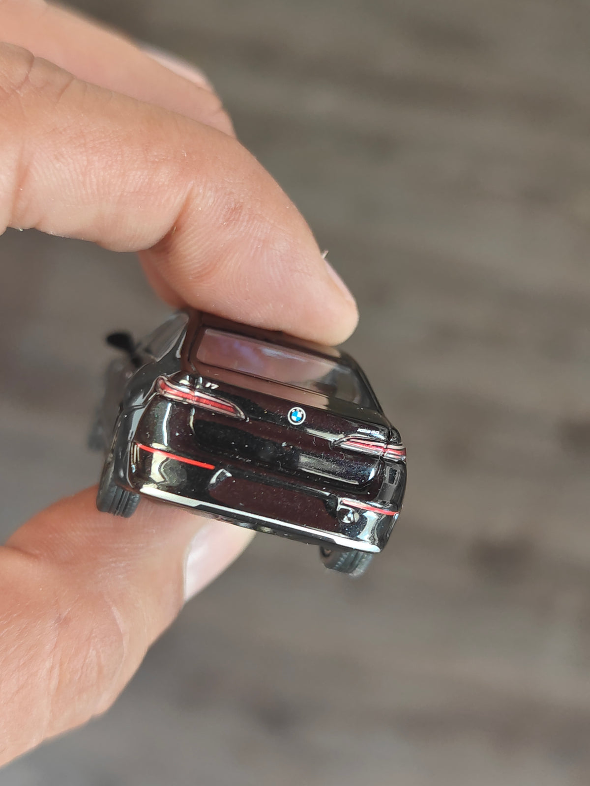 Mini GT BMW i7 xDrive60 - Black Sapphire (Open Box)