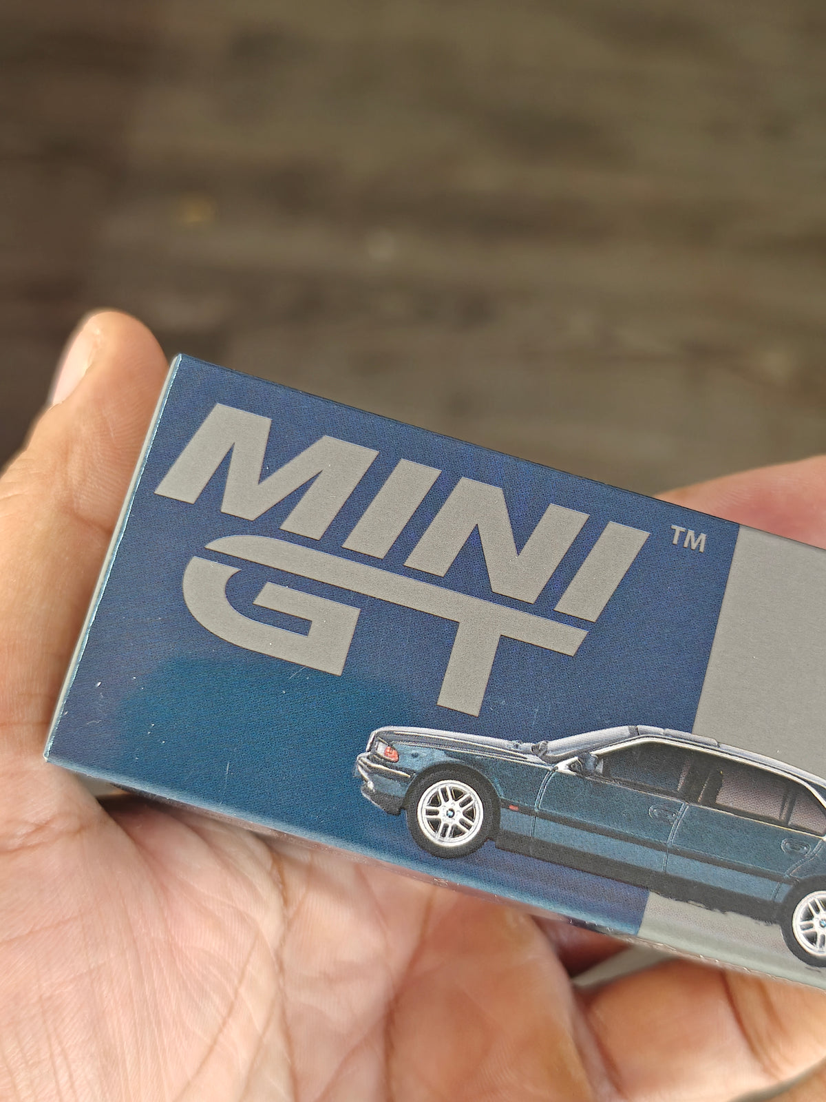 Mini GT BMW 750i L - Sorento Blue Metallic (Open Box)