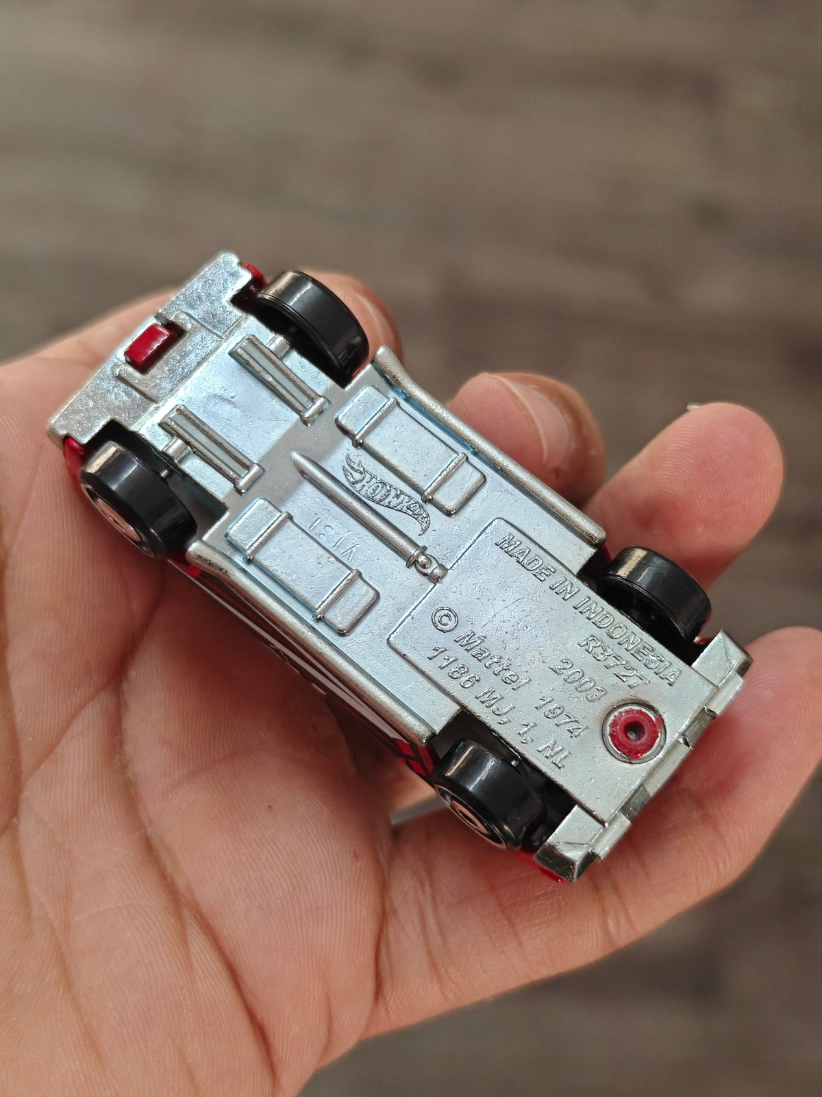 Silver Series Hot Wheels 'Harley Quinn' 1970s Van - Kinder Logs