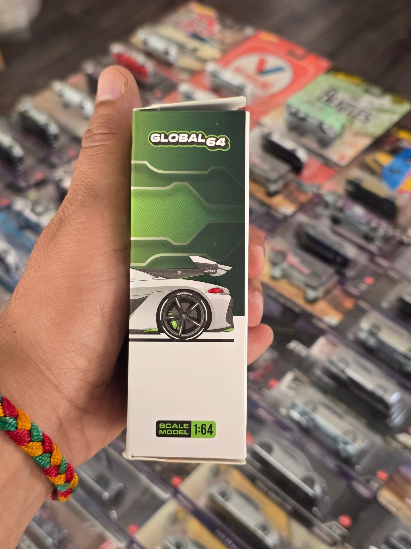 Tarmac Works Koenigsegg Jesko Attack (Open Box) - Kinder Logs