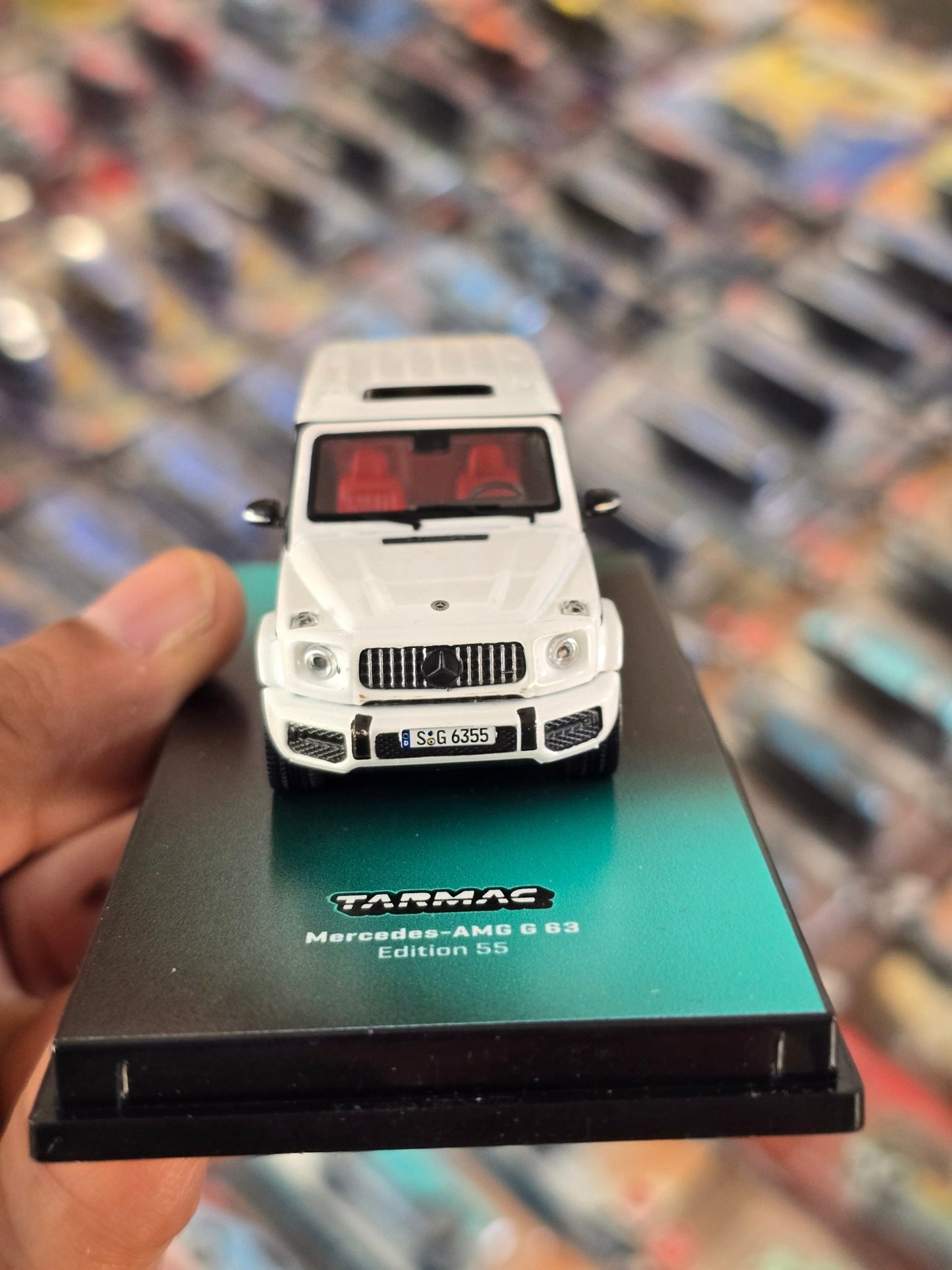 Tarmac Works Mercedes - AMG G63 Edition 55 (Open Box) - Kinder Logs