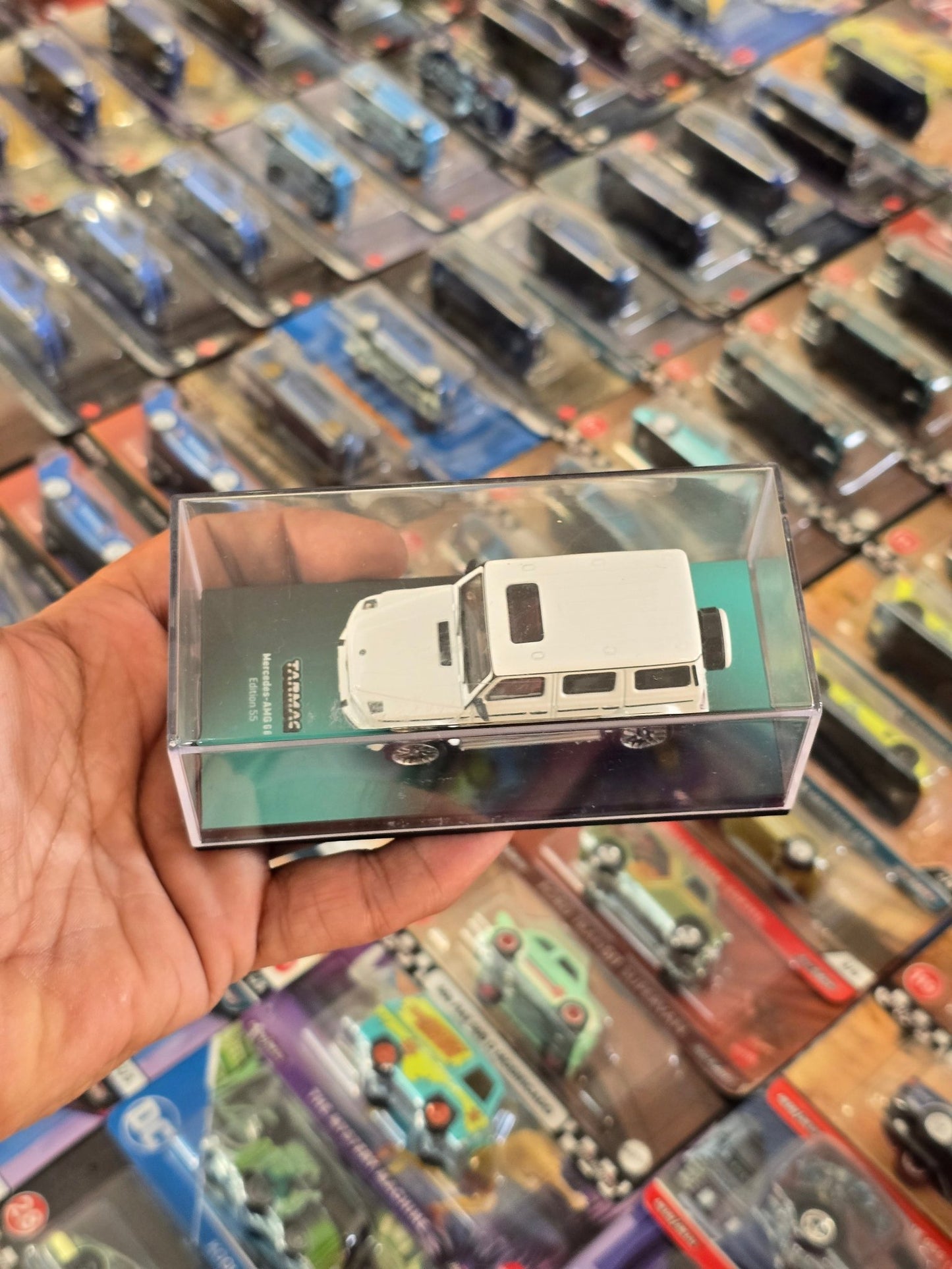 Tarmac Works Mercedes - AMG G63 Edition 55 (Open Box) - Kinder Logs