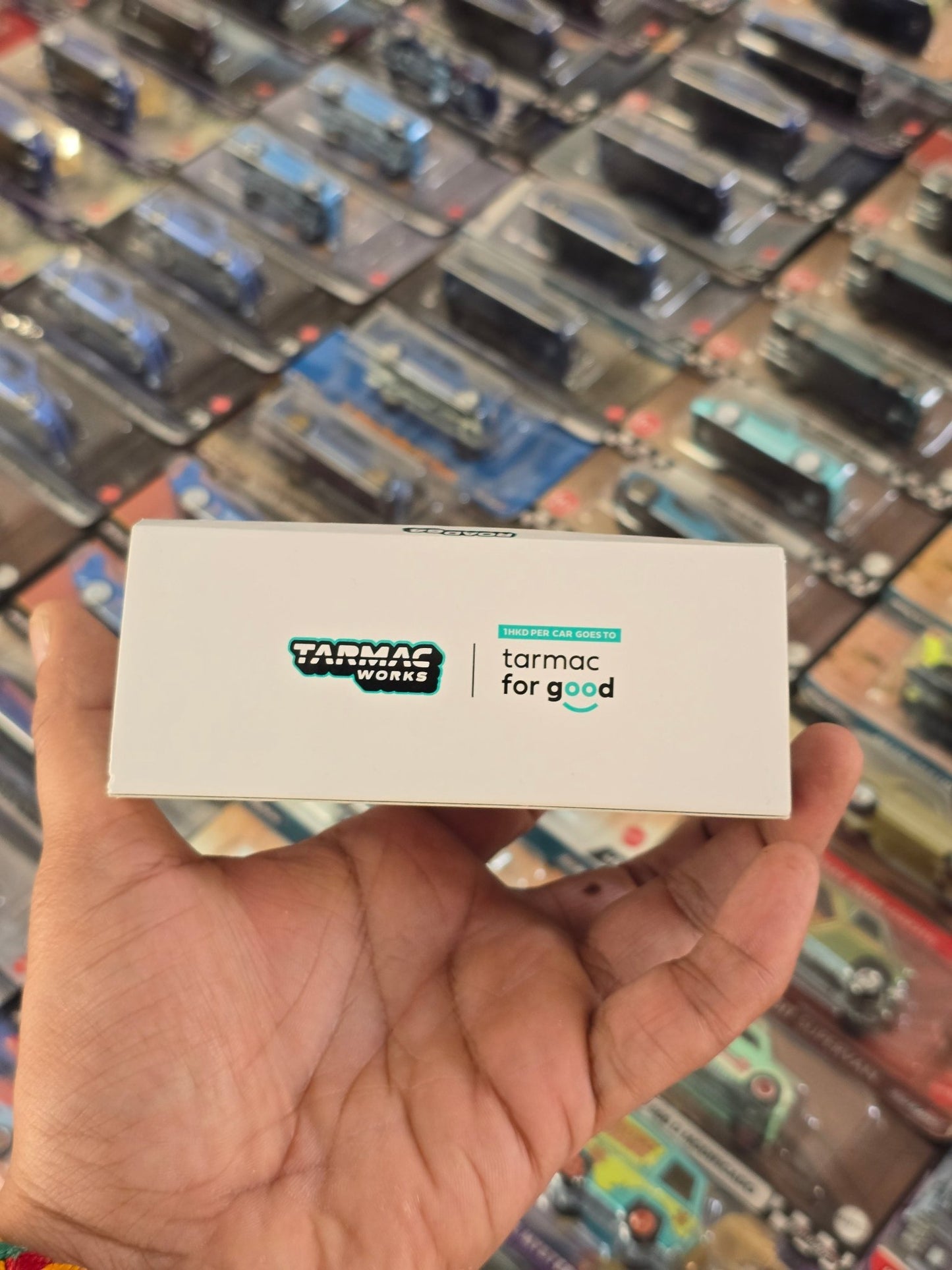 Tarmac Works Mercedes - AMG G63 Edition 55 (Open Box) - Kinder Logs