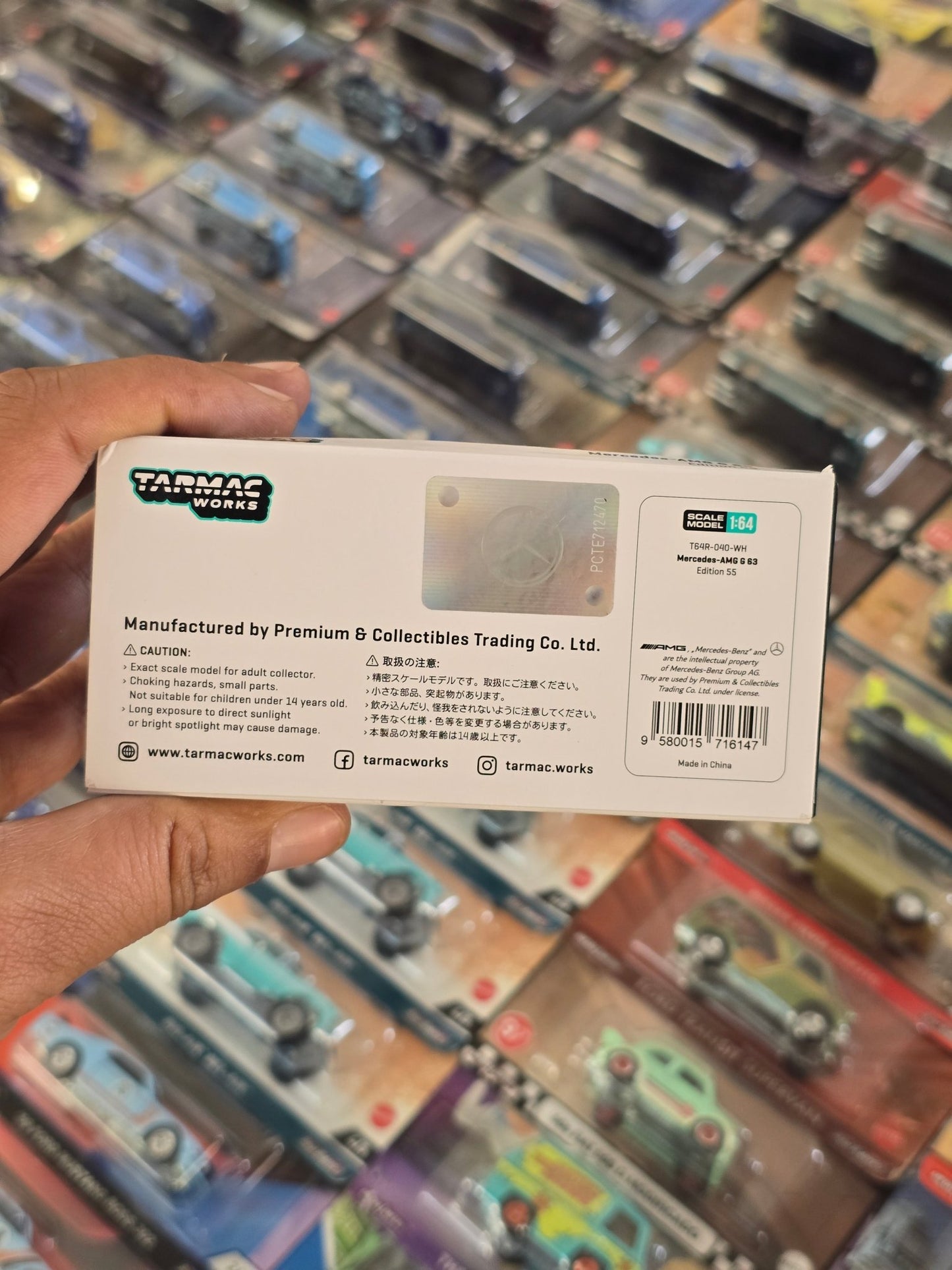 Tarmac Works Mercedes - AMG G63 Edition 55 (Open Box) - Kinder Logs