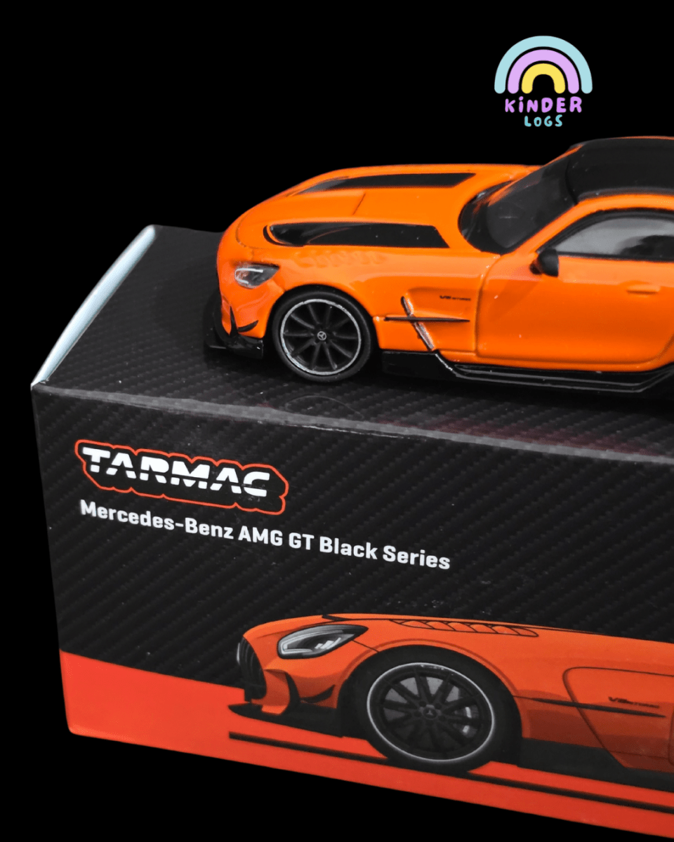 Tarmac Works Mercedes - Benz AMG GT Black Series (Open Box) - Kinder Logs