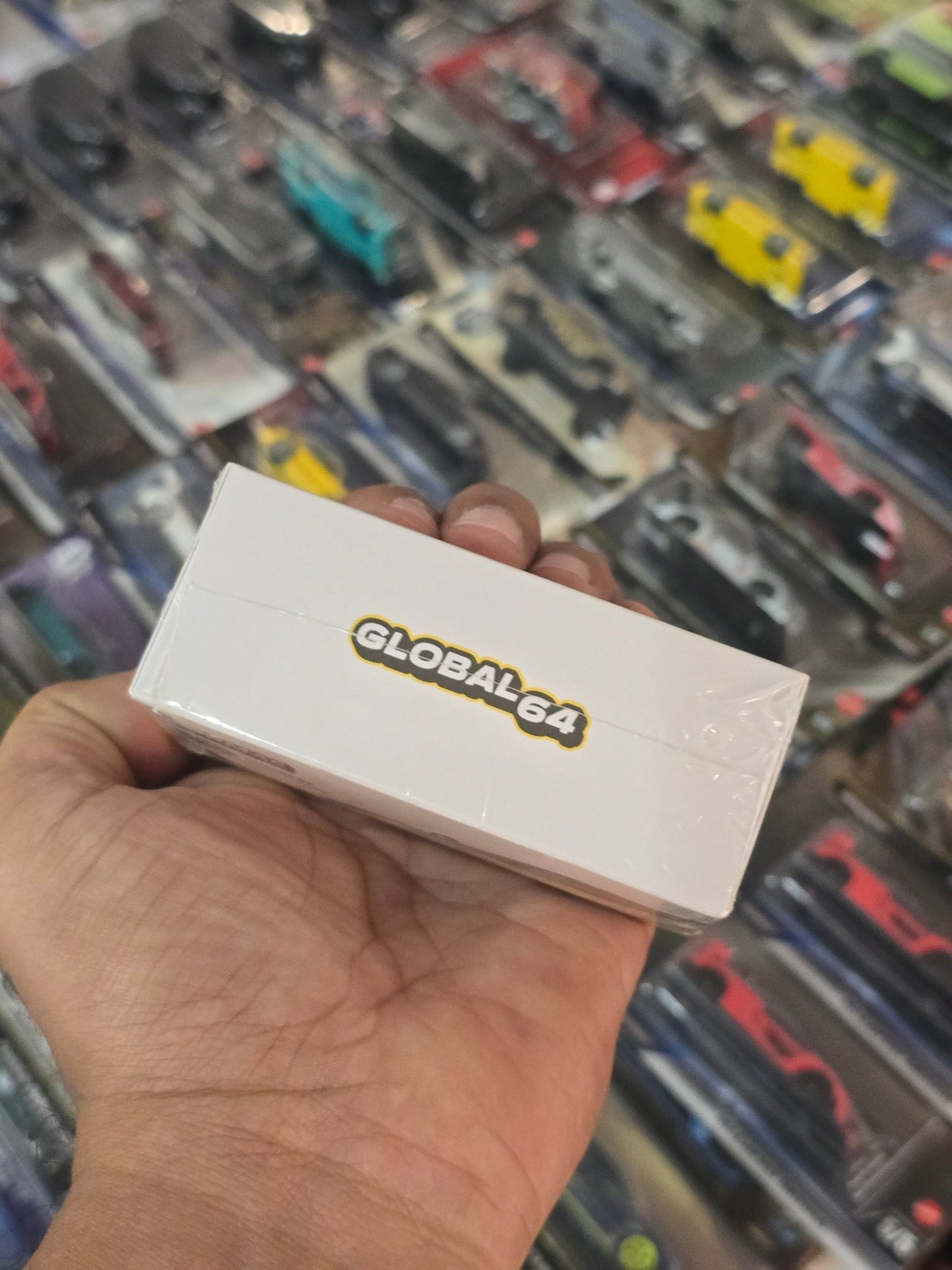 Tarmac Works Pagani Huayra BC Giallo Limone - Kinder Logs