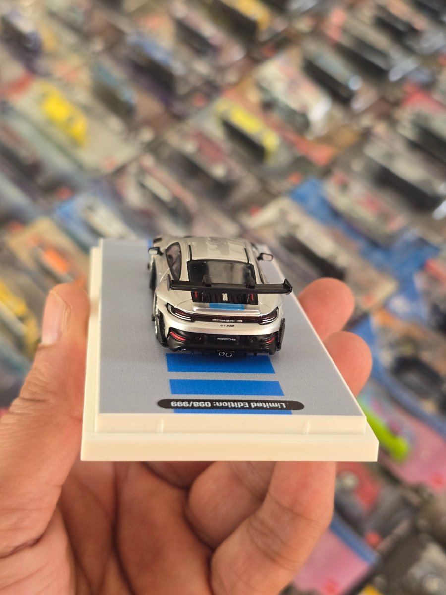 Time Micro Porsche 992 GT3 RS Transformers Mirage Limited Edition - Kinder Logs