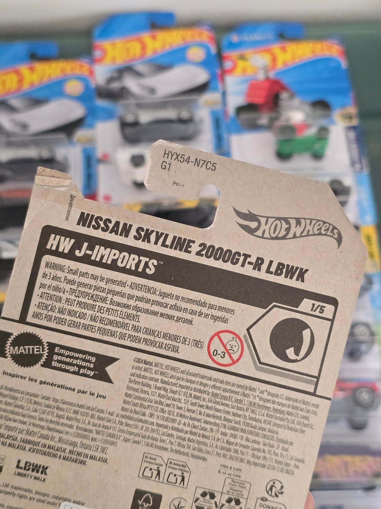 Tooned Hot Wheels Nissan Skyline 2000 GT - R LBWK (Imported) - Kinder Logs