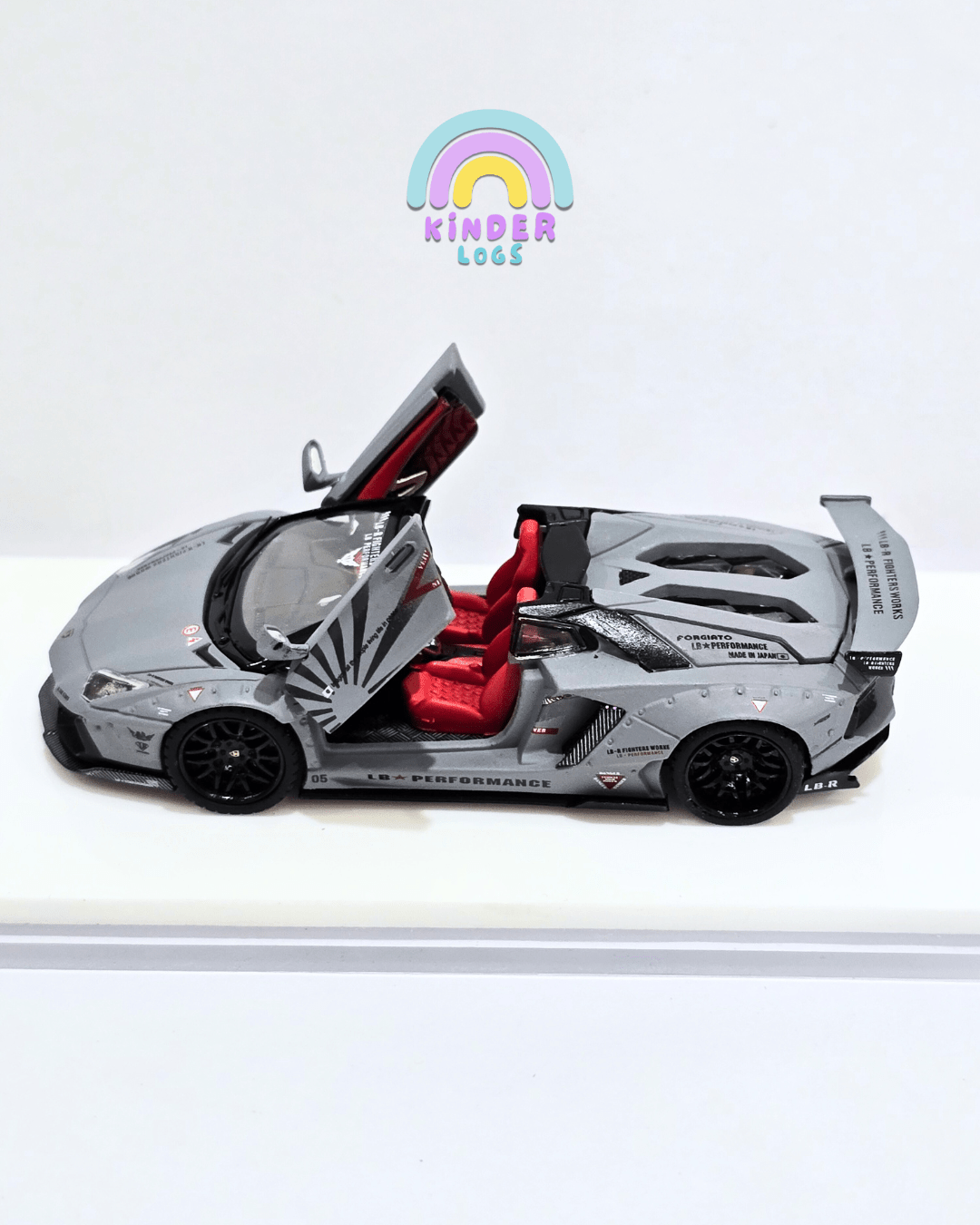 TPC Lamborghini Aventador LP700 - 4 LBWK LP720 (Rare) - Kinder Logs