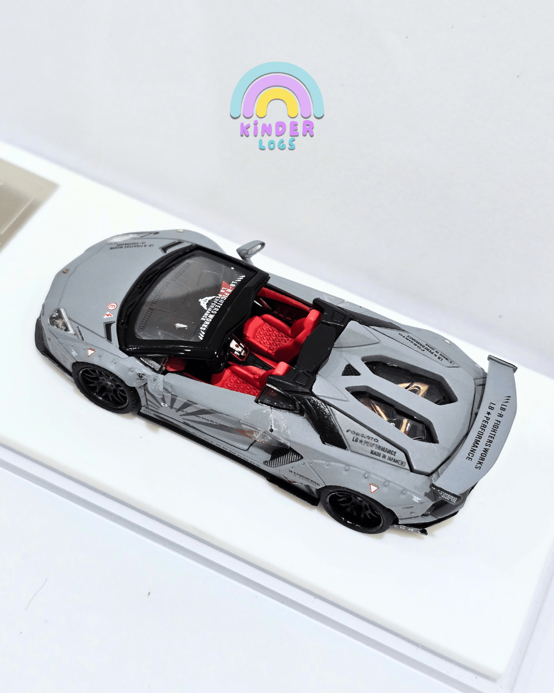 TPC Lamborghini Aventador LP700 - 4 LBWK LP720 (Rare) - Kinder Logs