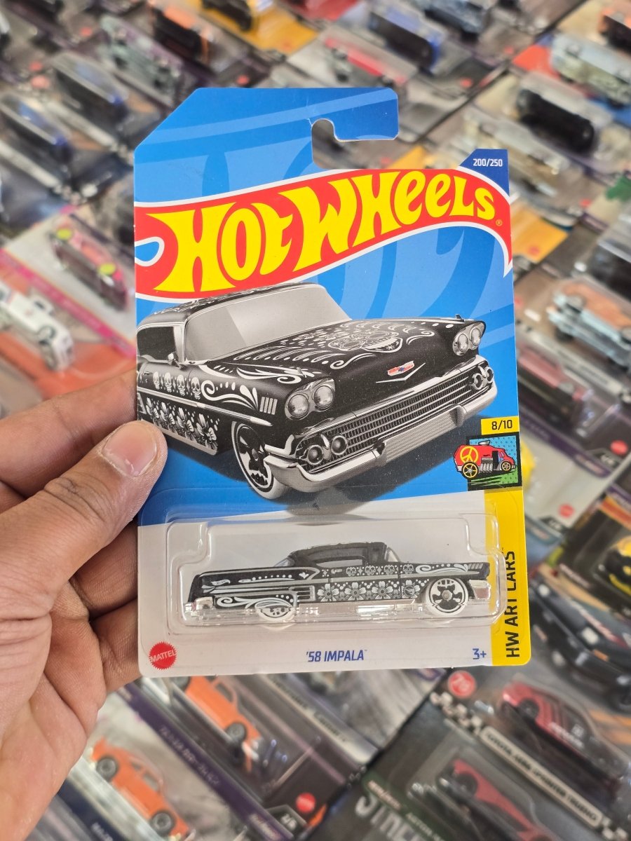 Treasure Hunt Hot Wheels 1958 Chevy Impala (Imported) - Kinder Logs
