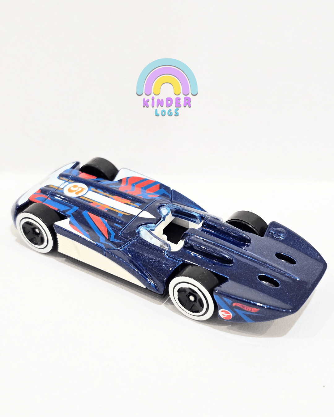 Treasure Hunt Hot Wheels Chevroletor (Uncarded) - Kinder Logs