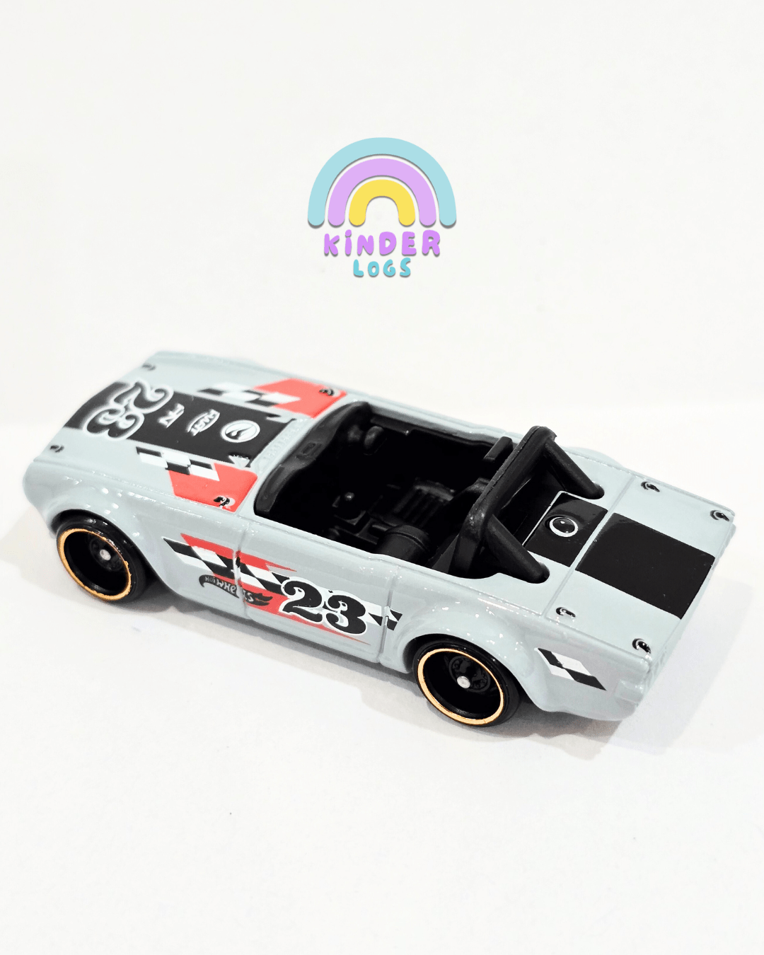 Treasure Hunt Hot Wheels Triumph TR6 (Uncarded - New) - Kinder Logs